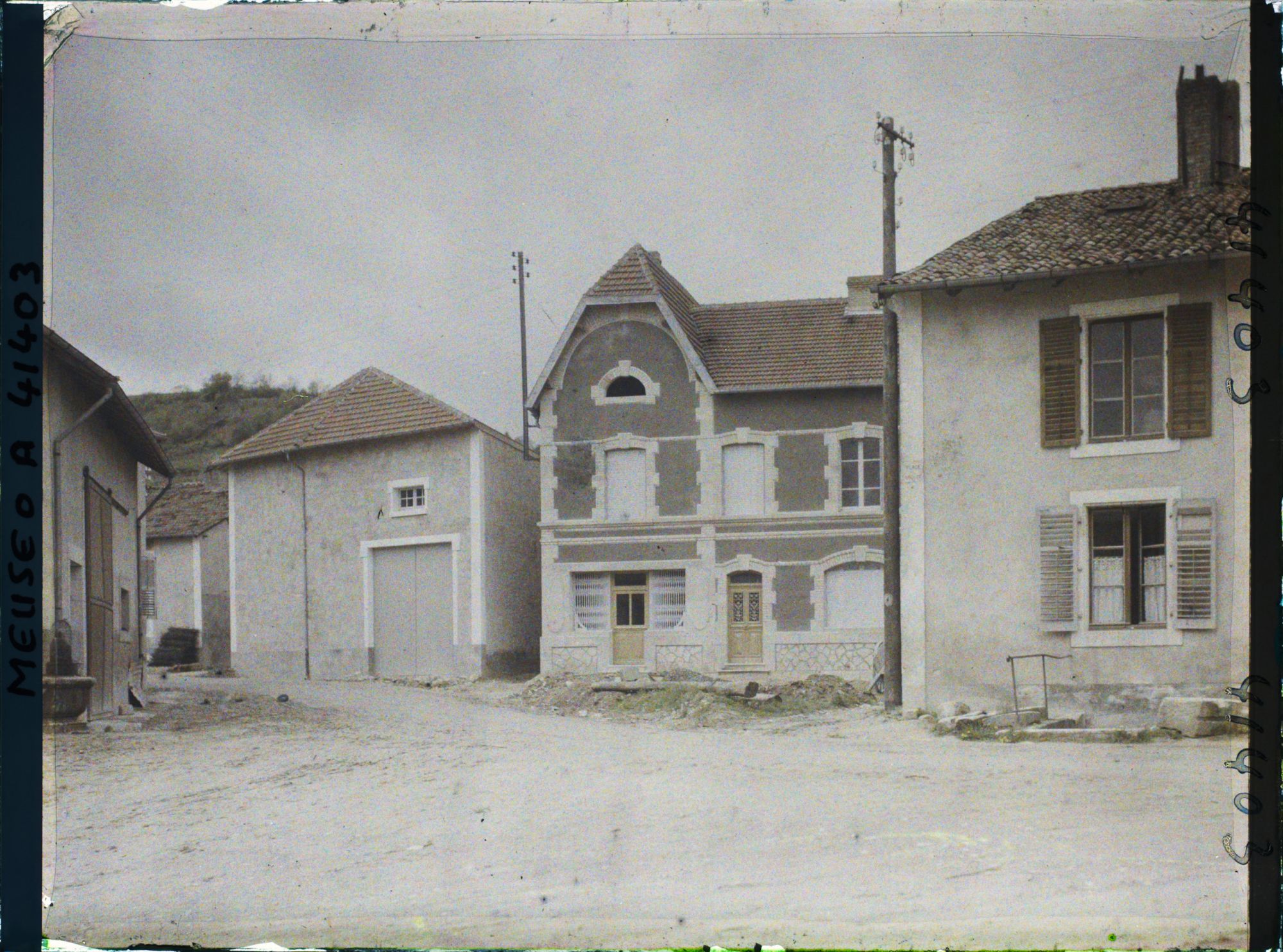 Image représentant France, St Maurice sous les Côtes, Reconstructions