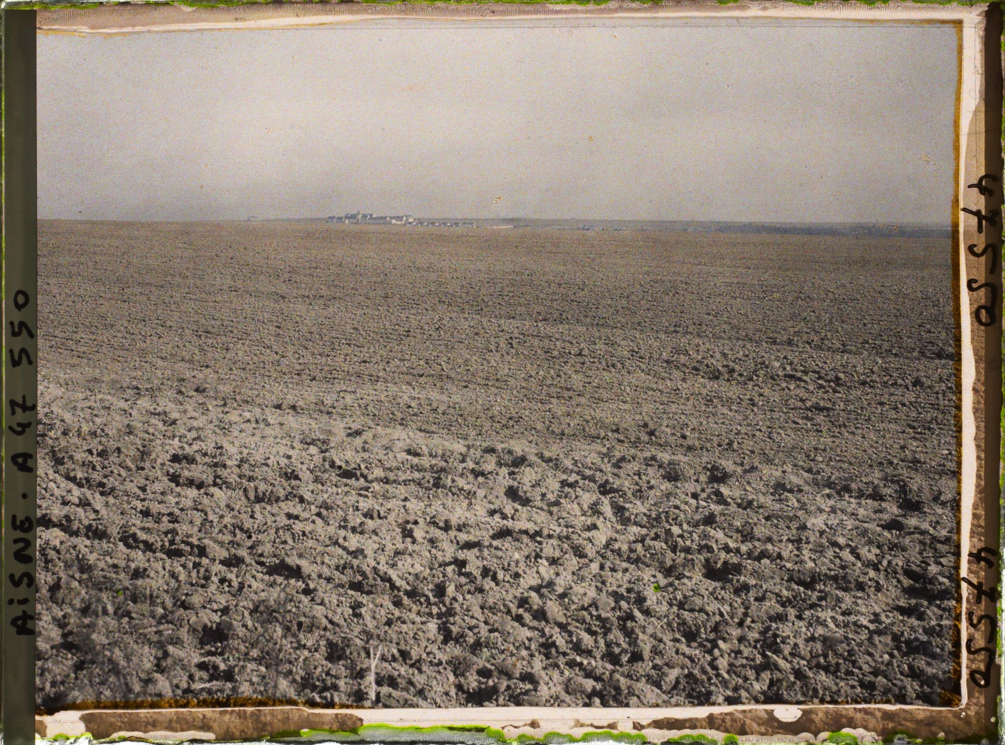 Image représentant France, Laffaux, Aspect du Sol au Chin des Dames vers ferme Meunejeau