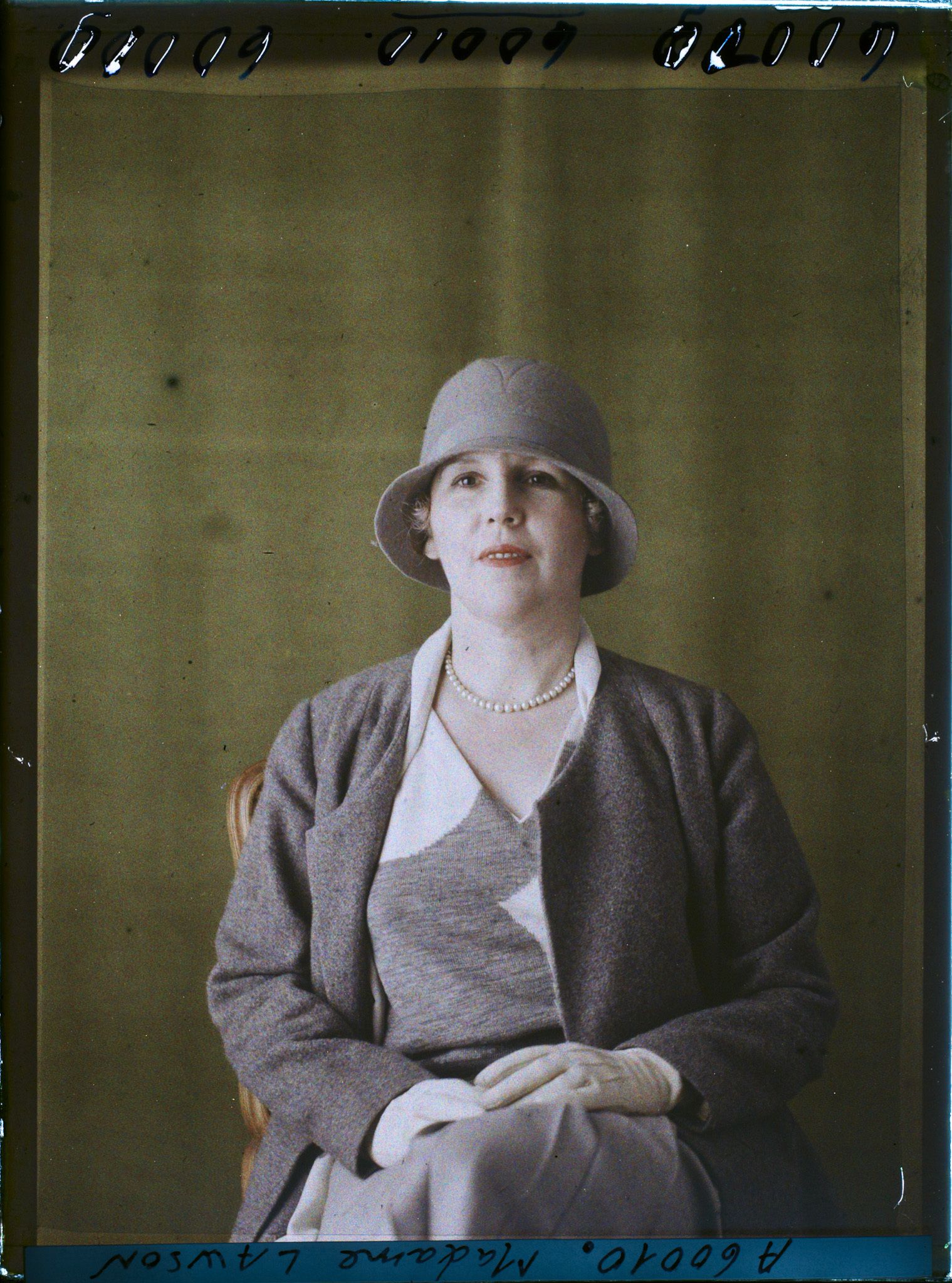 Image représentant https://musee-albert-kahn.s-museum.fr/home/NWQ2OTAwYzNmYjZlZTk1ZWQwODJmMjY4L2dlbmVyaWMtbm90aWNlLXRhYi9hdXRob3JpdHkvNjE3YTc5ZjVjZjhiODk2OGIzMzM3ZDIx/5d6900c3fb6ee95ed082f268/generic-notice-tab/authority/617a79ebcf8b8968b3337143 Madame Lawson