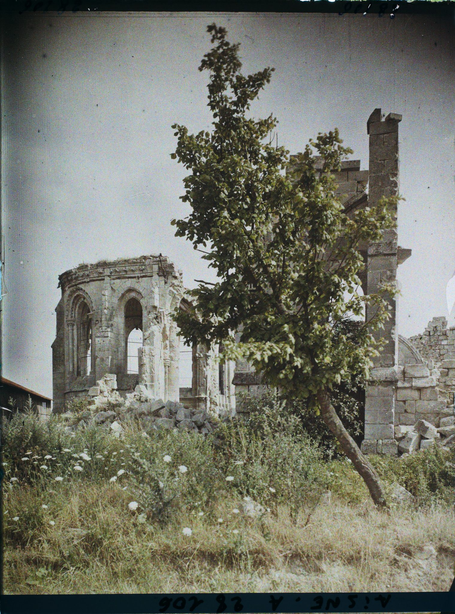 Image représentant France, Morsain, Abside de l'Eglise