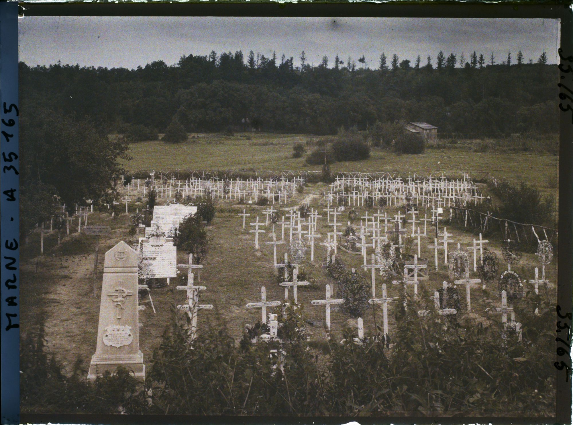 Image représentant France, Vienne la Ville, Cimetière N° 5 de Vienne le Château