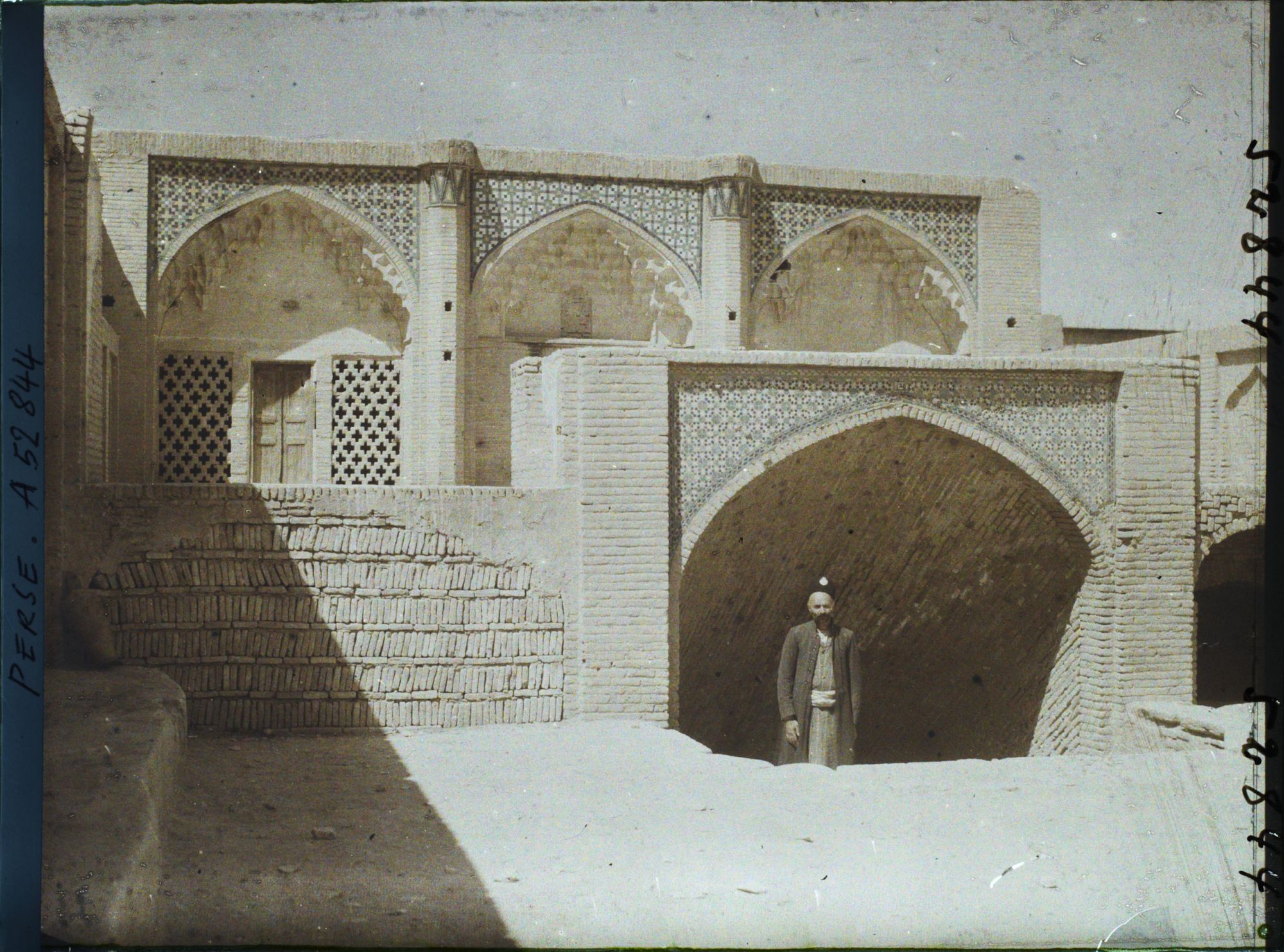 Image représentant Entrée d'une citerne