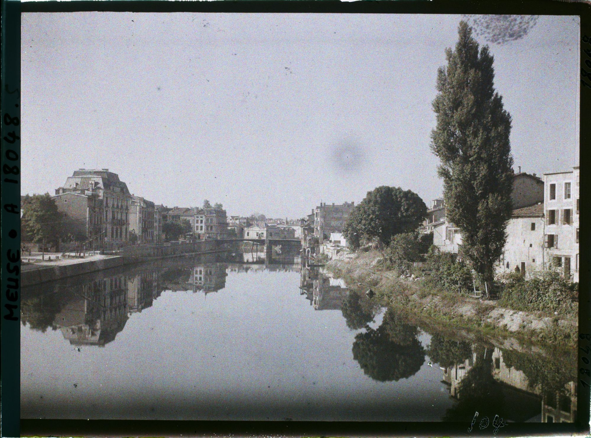 Image représentant France, Verdun, La Meuse à Verdun (Vue prise du Pont Chaussée