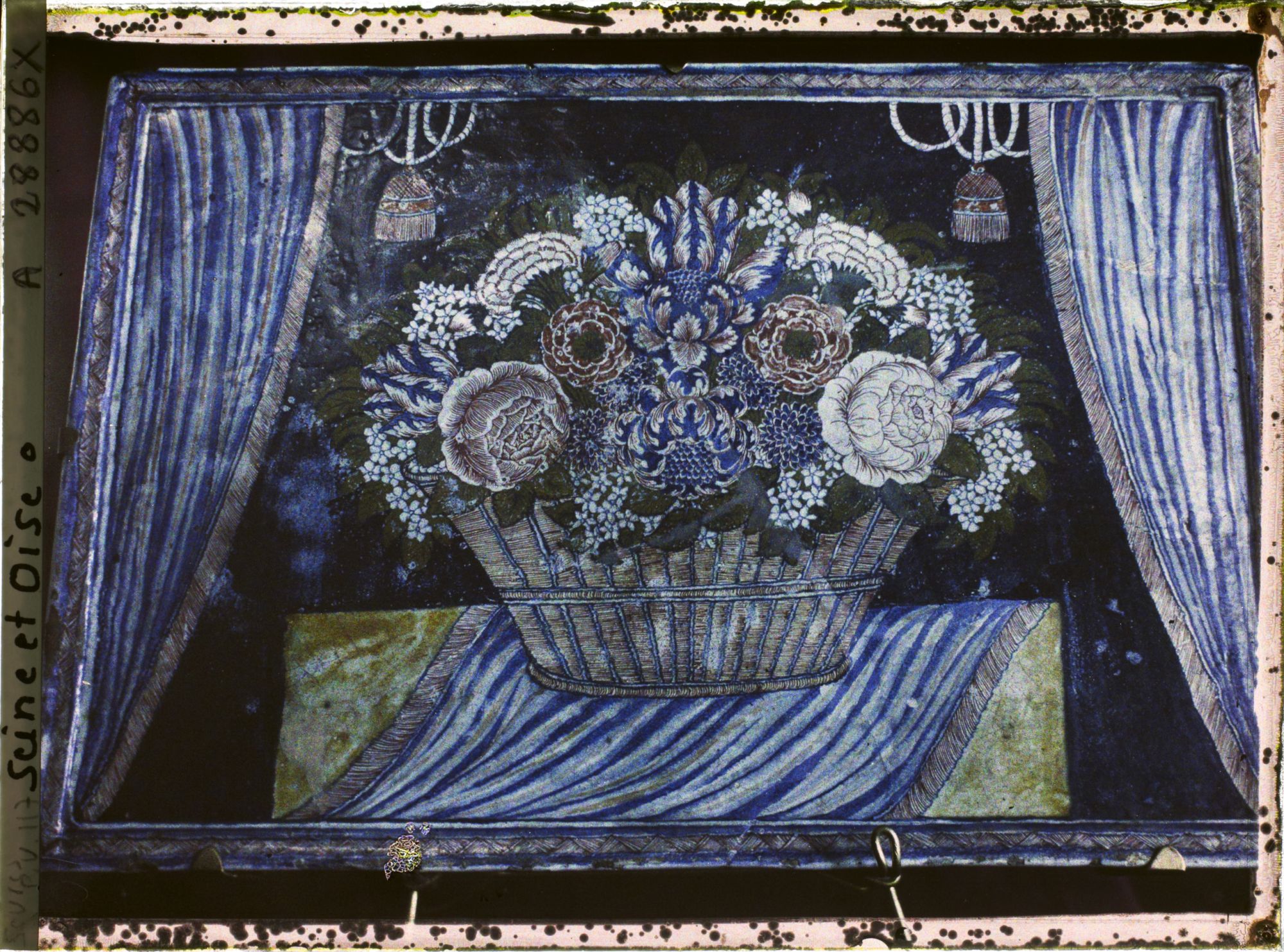 Image représentant Plaque ou plat de céramique du musée de Sèvres