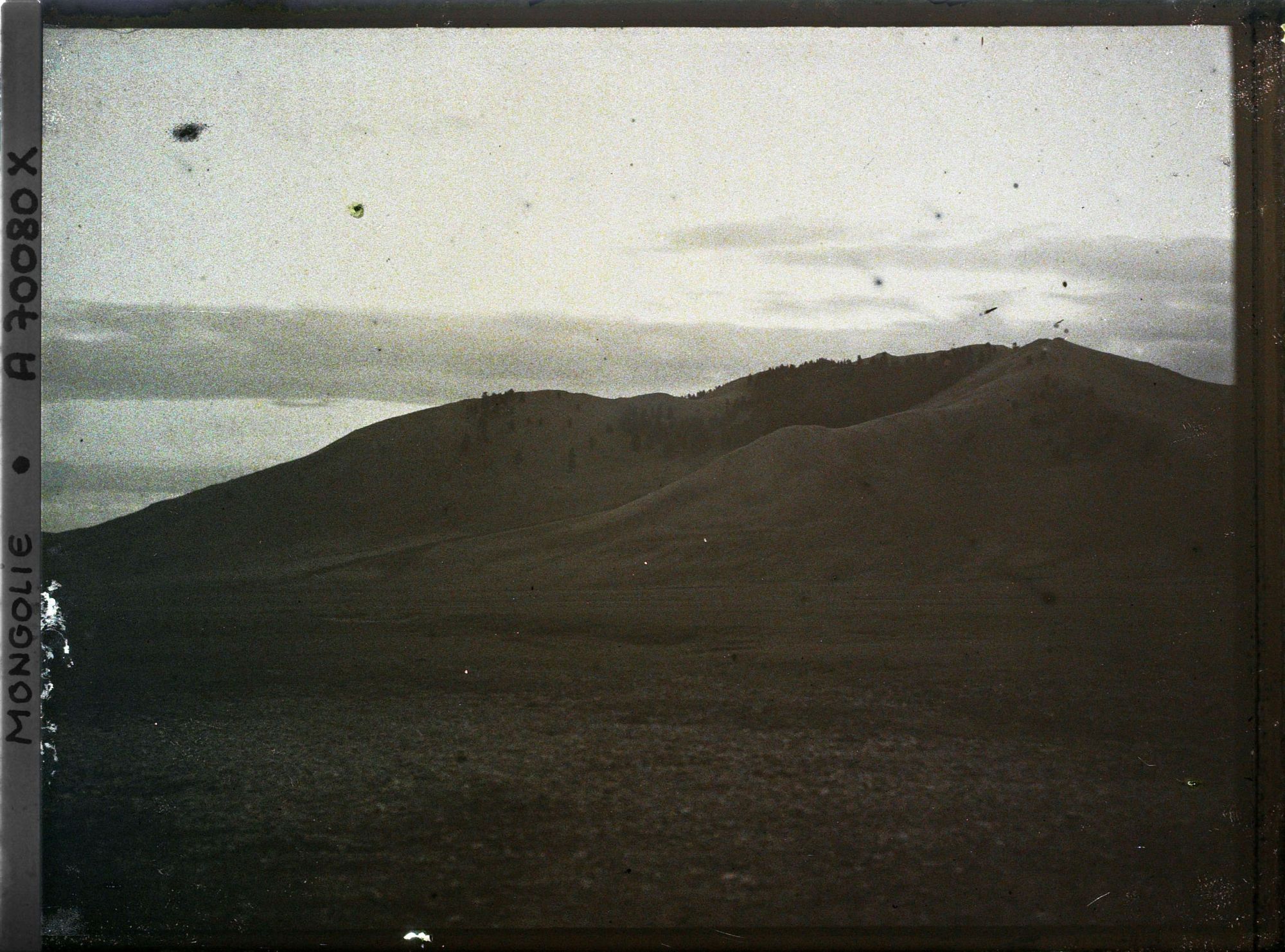 Image représentant Paysage de steppe et de montagne