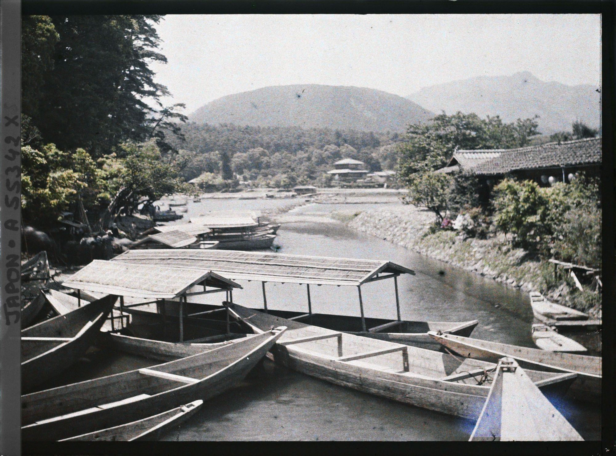 Image représentant bateaux de tourisme sur la rivière Hozugawa