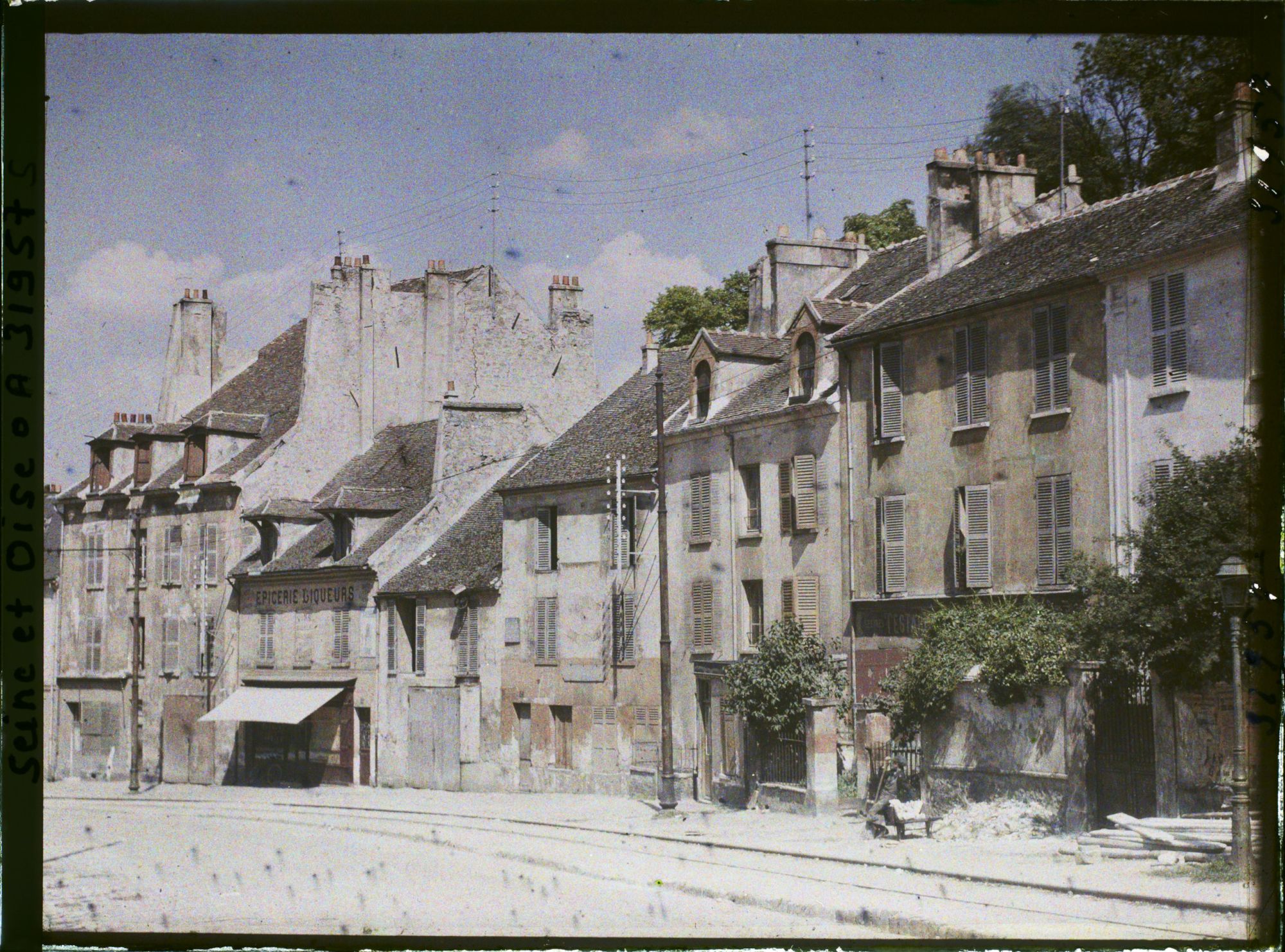 Image représentant France, Port de Marly, Les Vieilles Maisons à l'entrée de la Ville