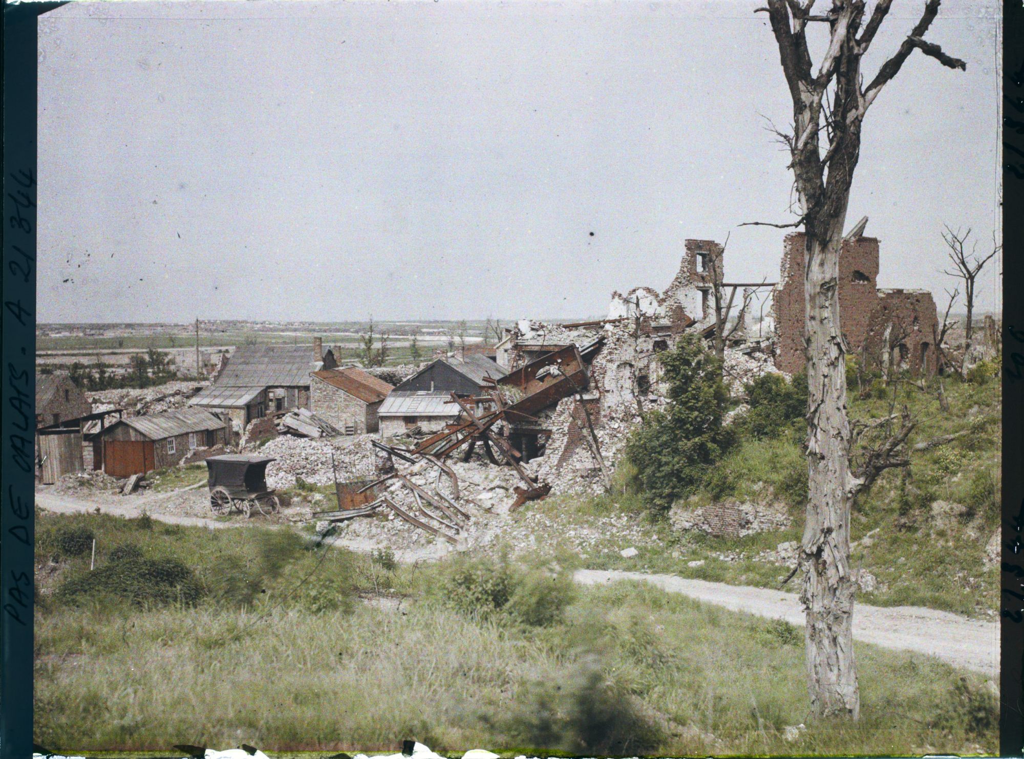 Image représentant France, Lens, Vue panoramique vers l'Ouest