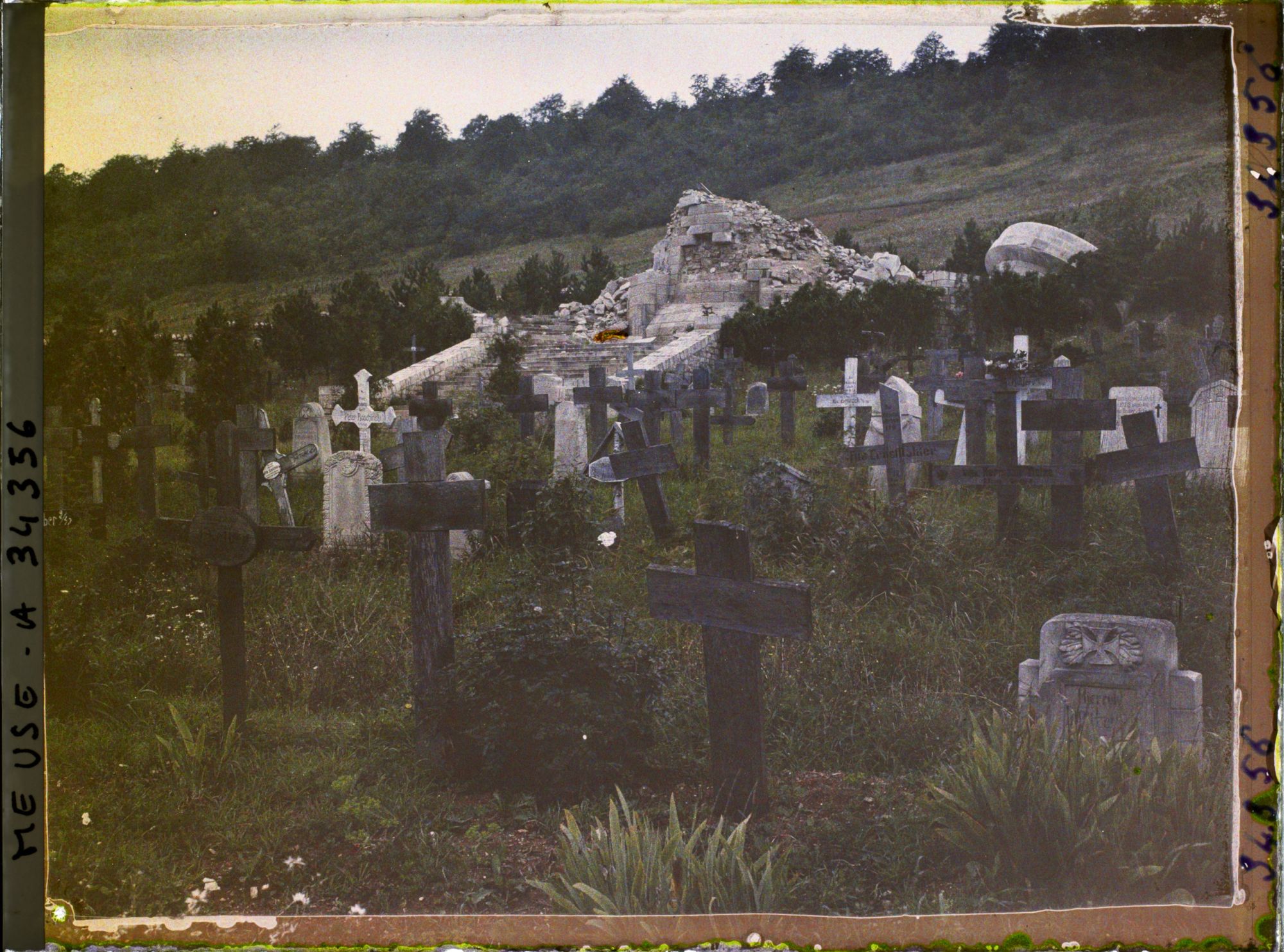 Image représentant France, Viéville, Cimetière Allemand