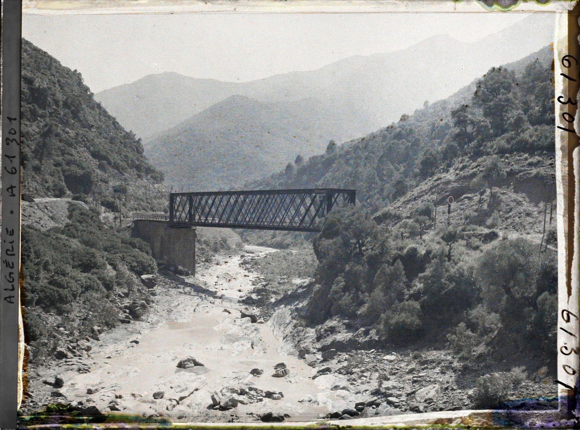 Image représentant Le pont du chemin de fer de Djelfa sur l'Oued Chiffa