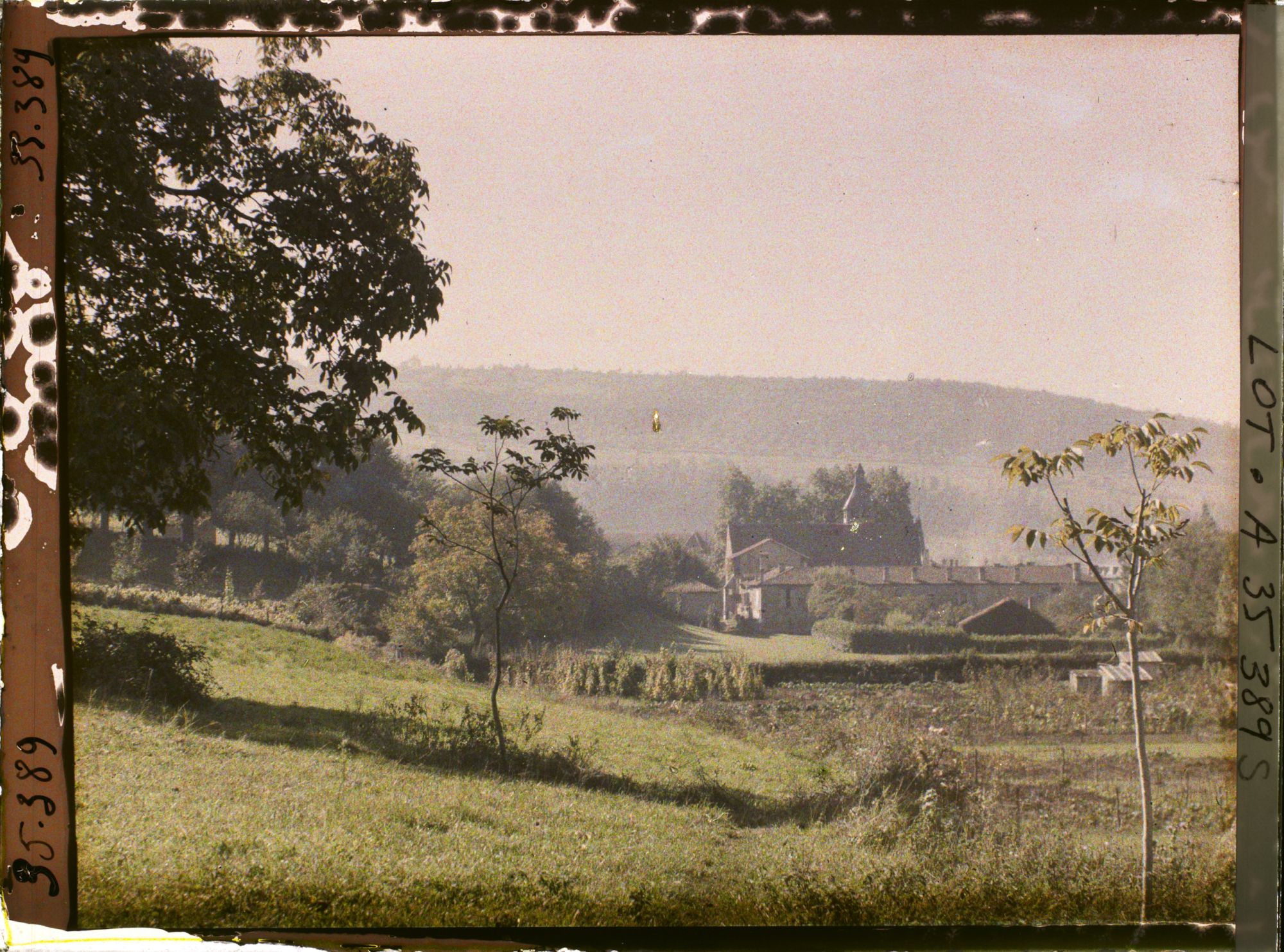 Image représentant France, Figeac, Paysage effet du matin (vallée du Celé)