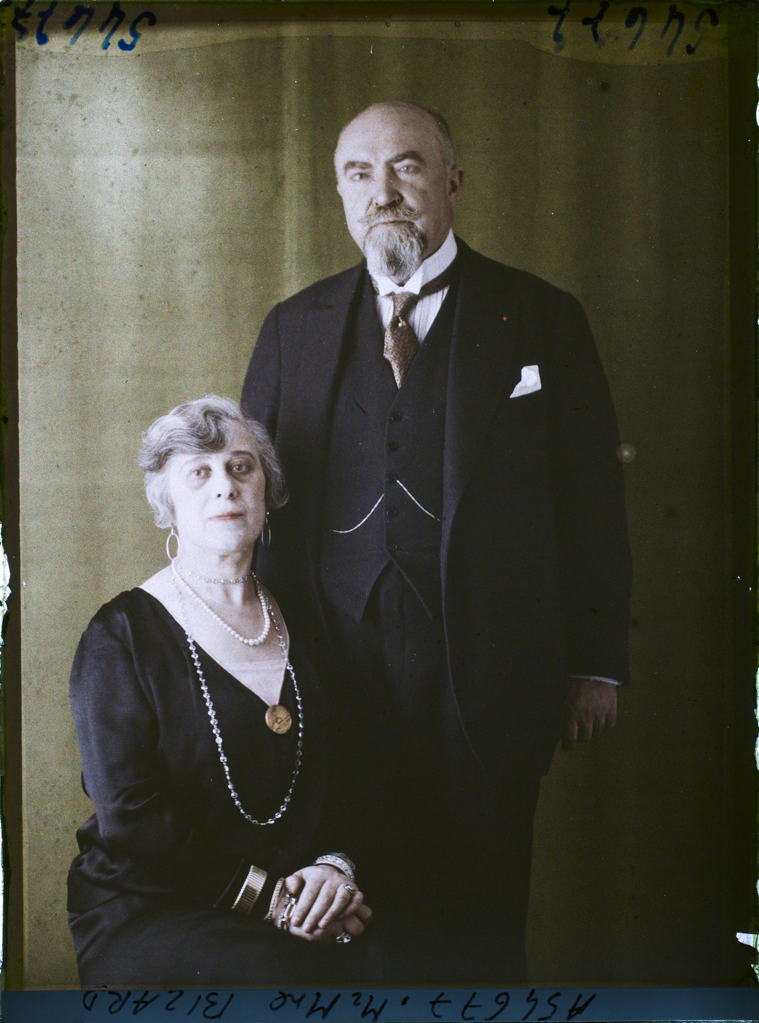Image représentant Le Docteur Léon Bizard et son épouse