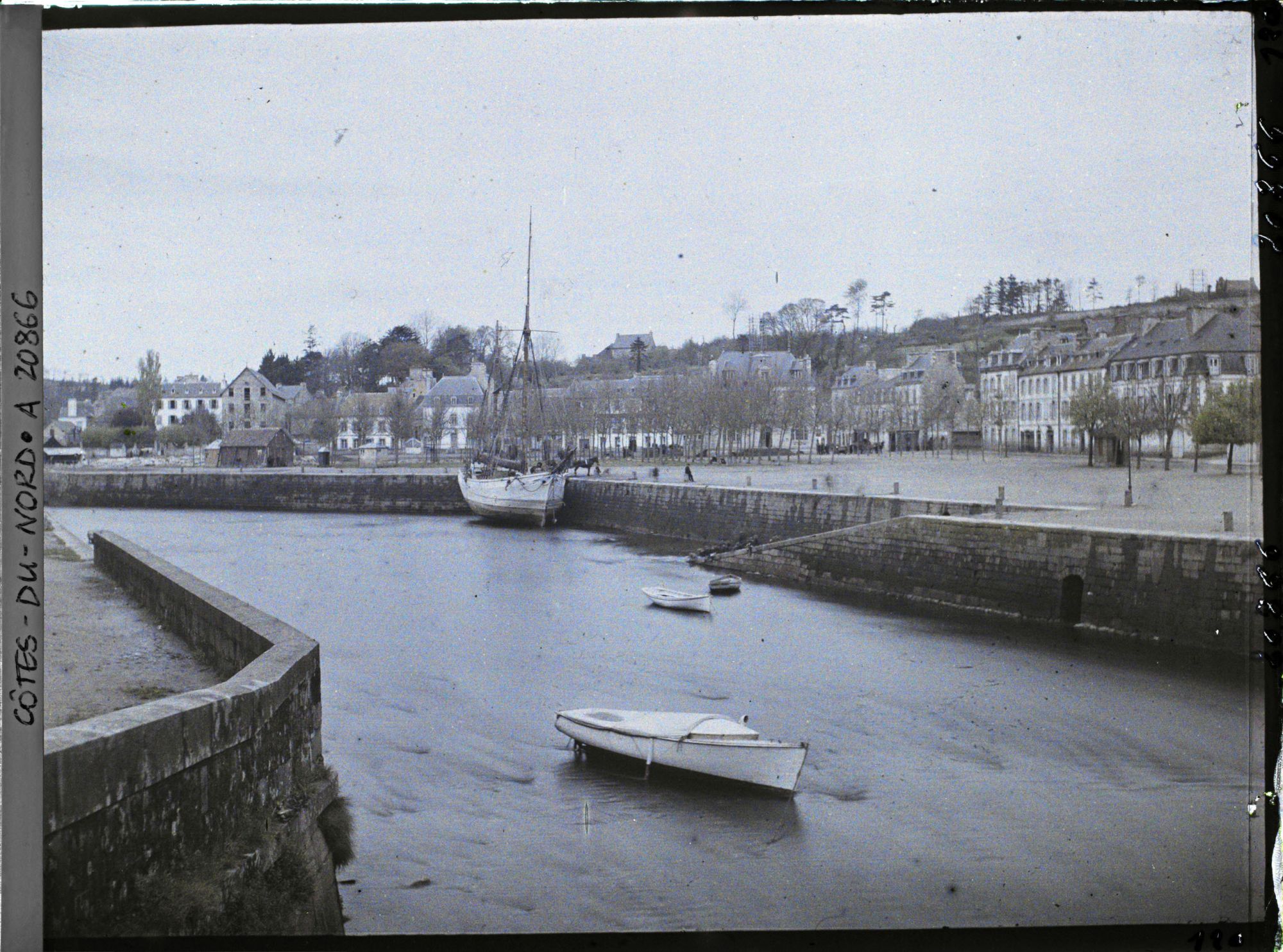 Image représentant Le quai d'Aiguillon