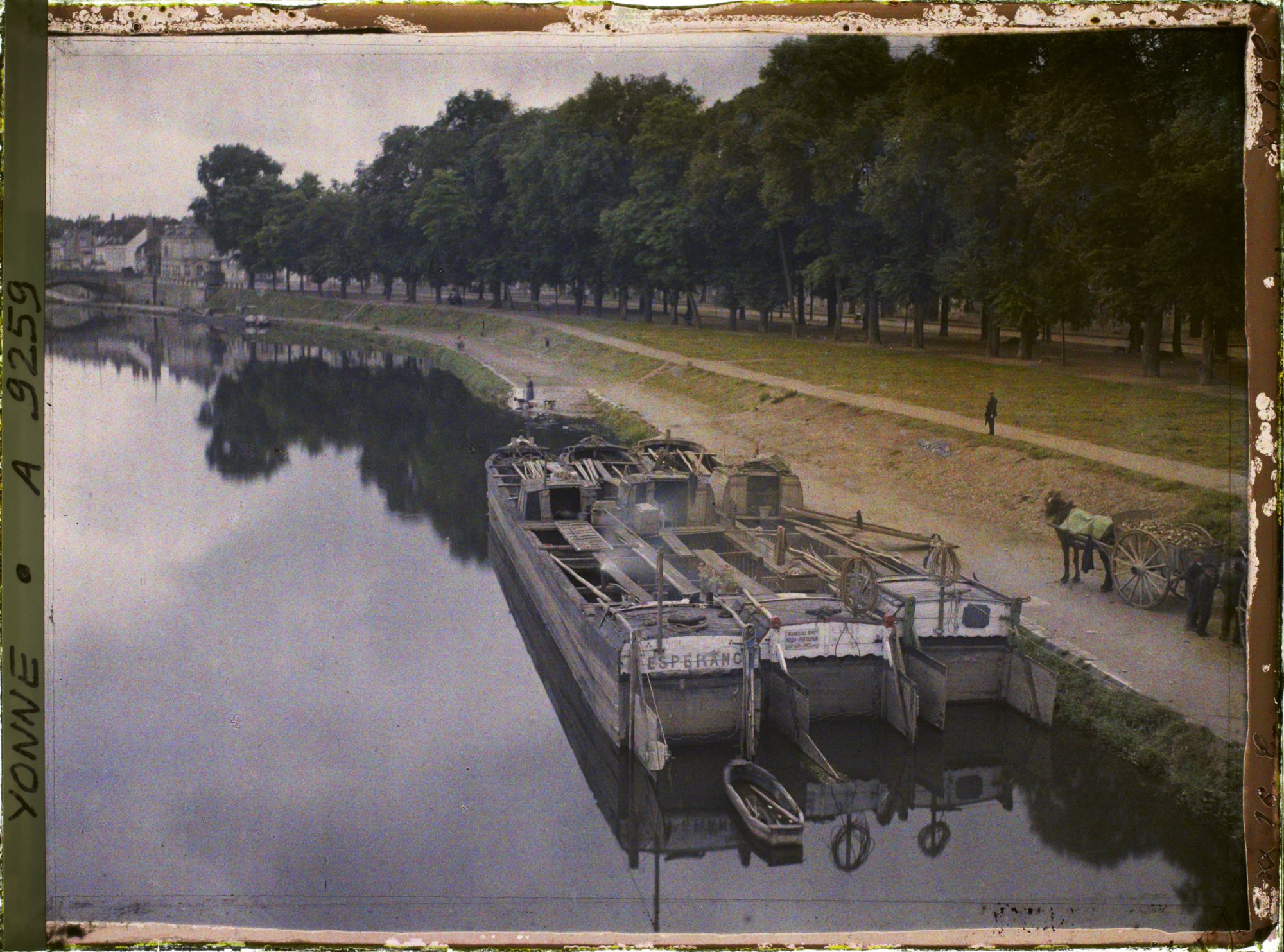 Image représentant Les bateaux traditionnels du canal du Nivernais