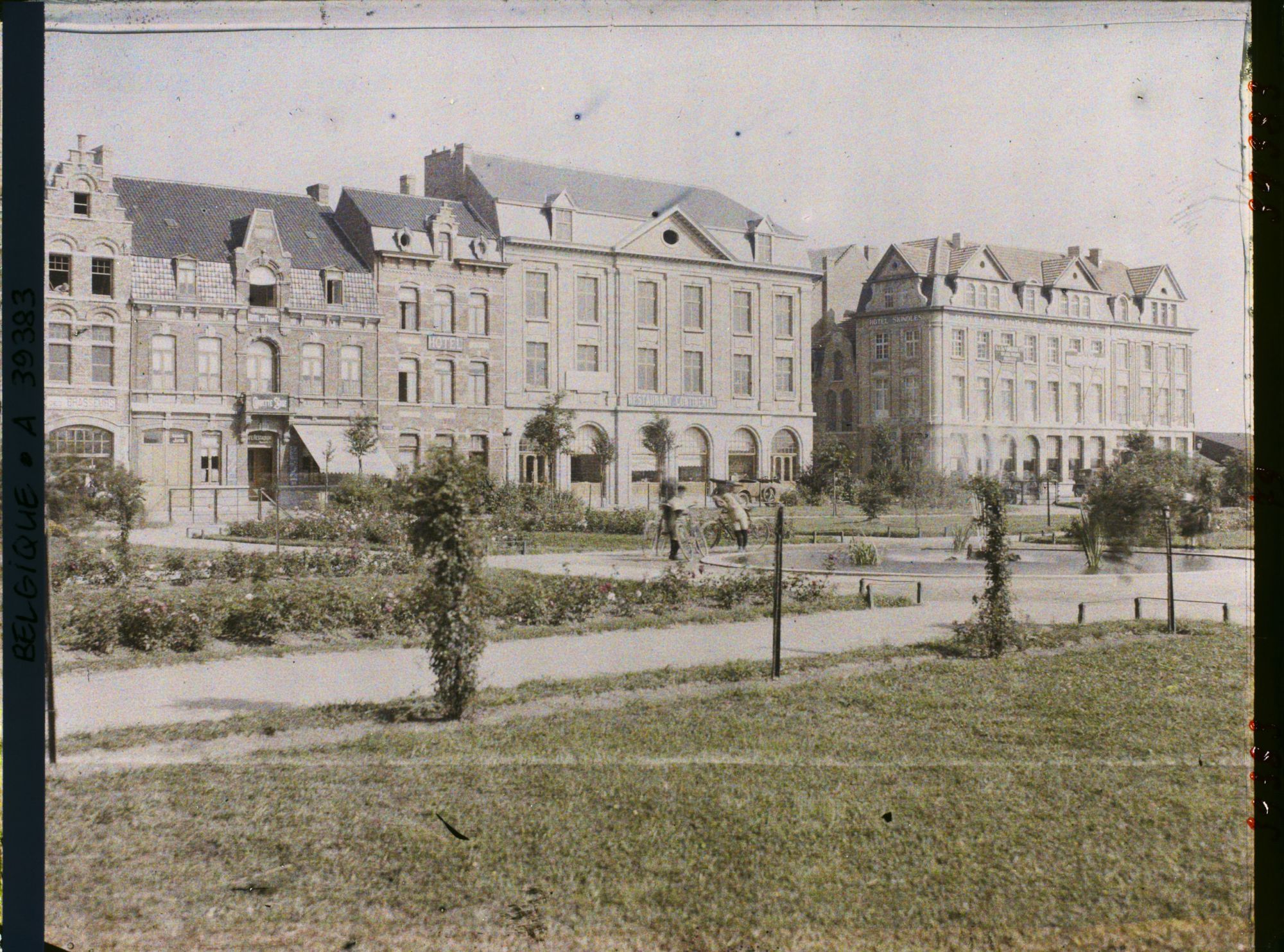 Image représentant Belgique, Ypres, Place de la Gare (Sud)
