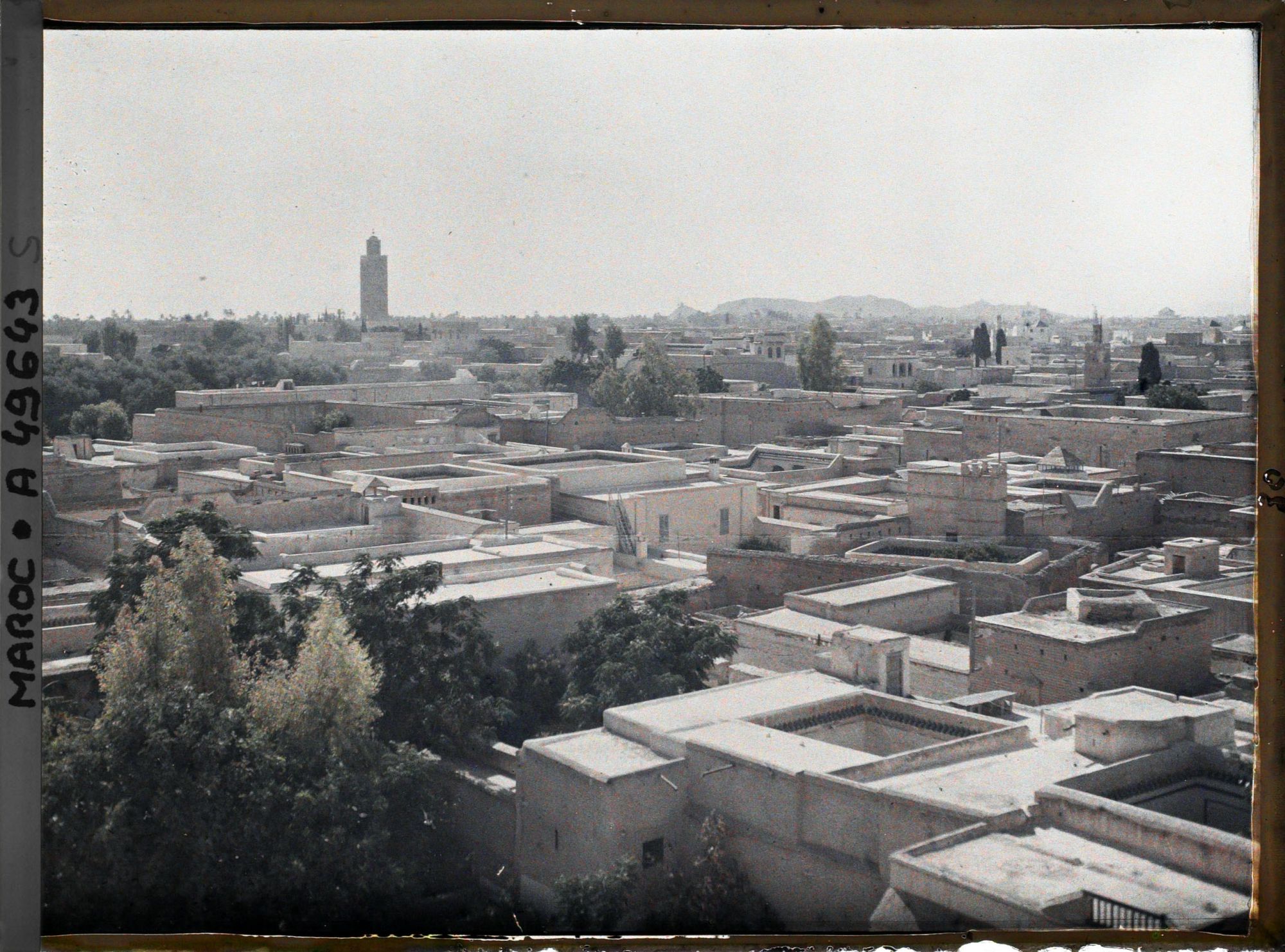 Image représentant Panorama de la ville en direction de l'ouest avec au fond le quartier Guéliz