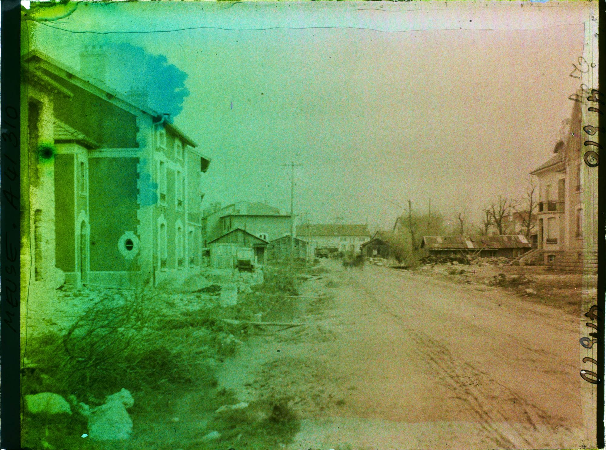 Image représentant France, Fresnes en Woëvre, Reconstructions Grande Rue