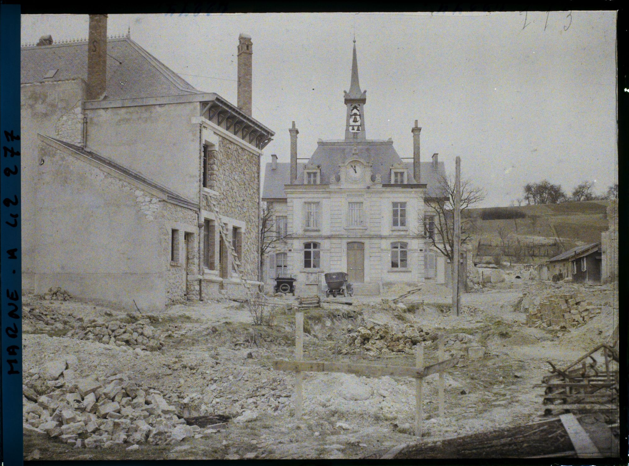 Image représentant France, Nogent l'Abbesse près Reims, La Mairie (Clocheton)