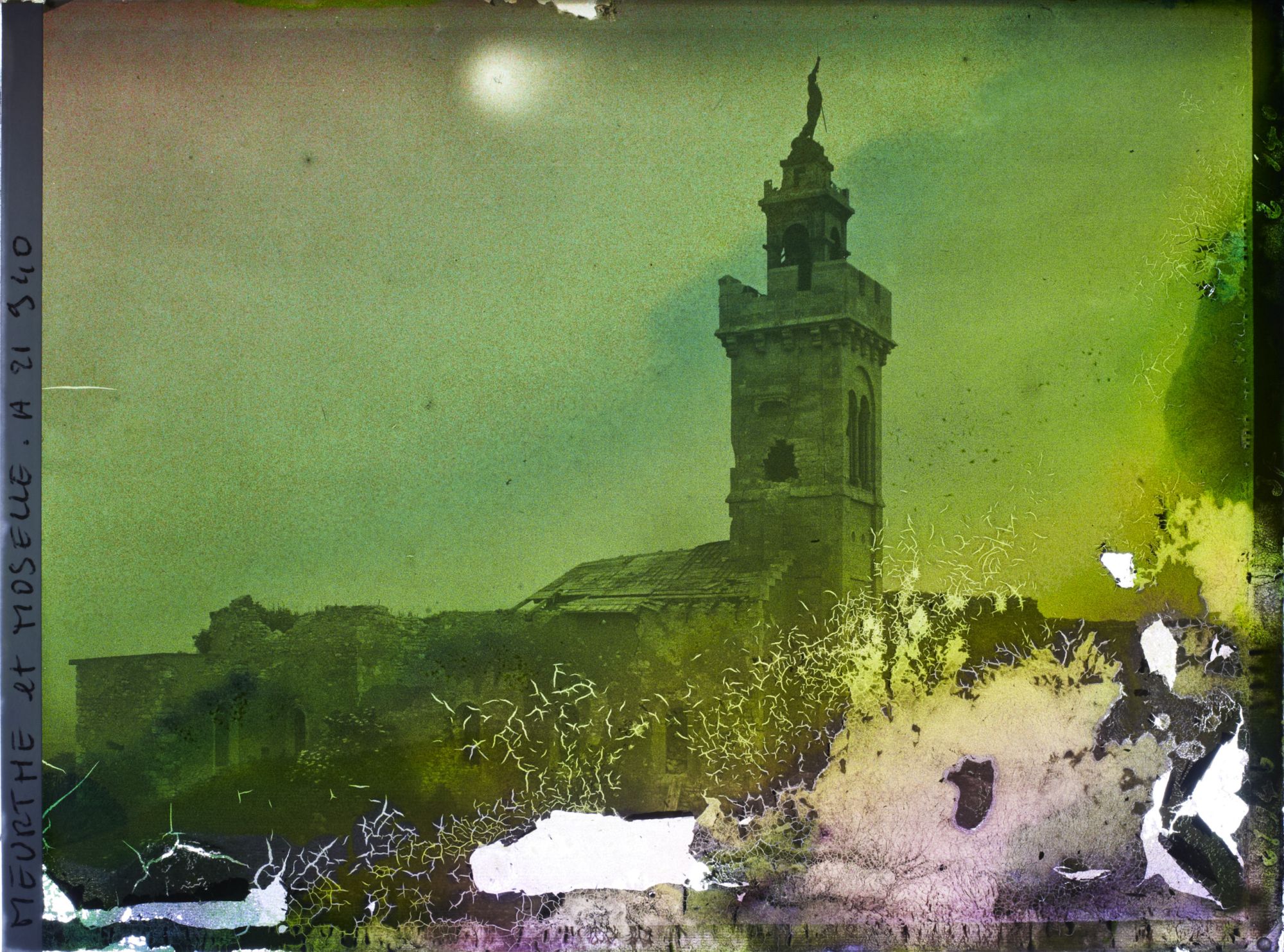 Image représentant France, Mousson, Ruines de la Chapelle Jeanne d'Arc s/ le pic de Mousson