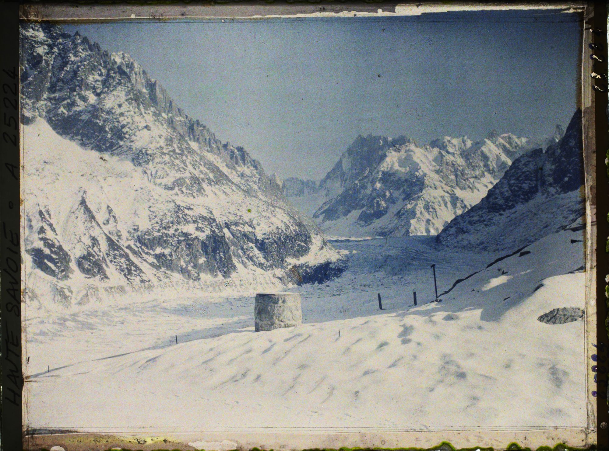 Image représentant France Les Alpes, La mer de Glace, Vue prise de la table d'orientation du Montanvers