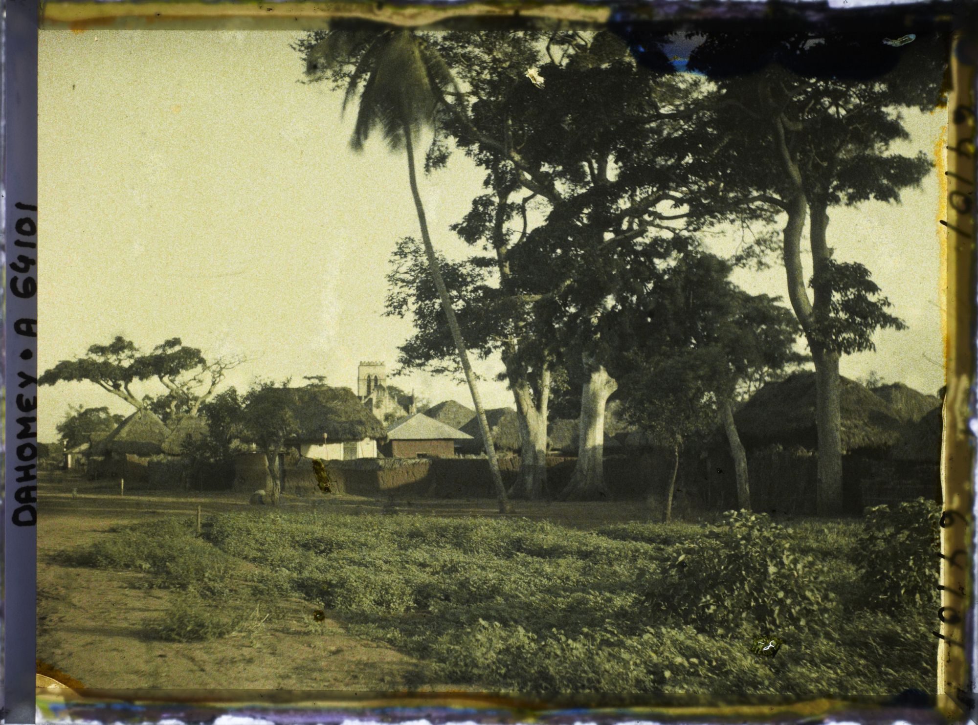 Image représentant Vue vers l'église