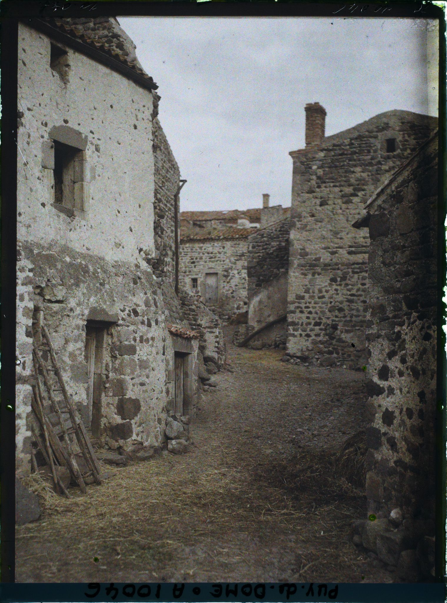 Image représentant France, Pardines, Vieilles Maisons