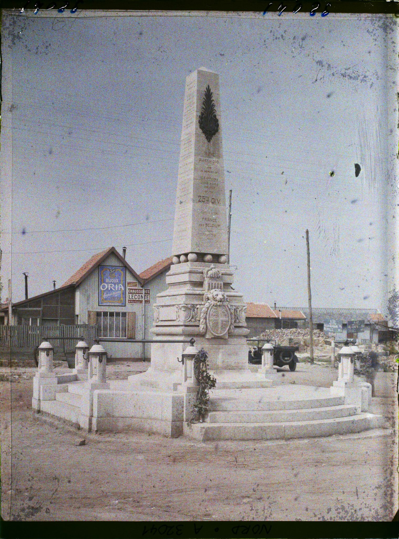 Image représentant France, Bailleul, Monument à la mémoire de la 25e Division Britannique