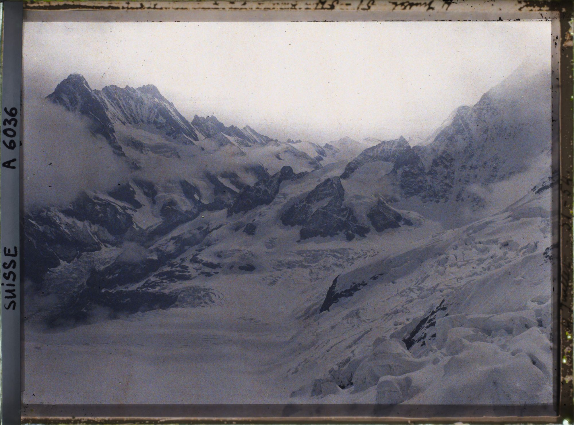 Image représentant Panorama de l'Eismeer ou la mer de Glaces depuis le train du Jungfraujoch