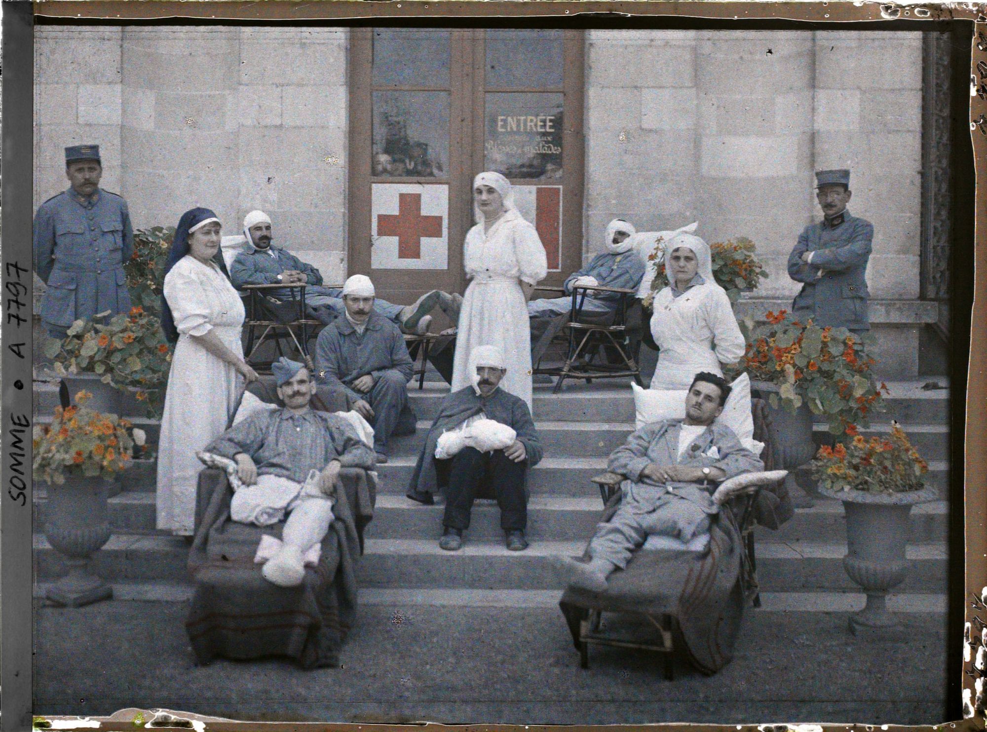 Image représentant Hôpital de Moreuil : grands blessés, docteur et infirmières