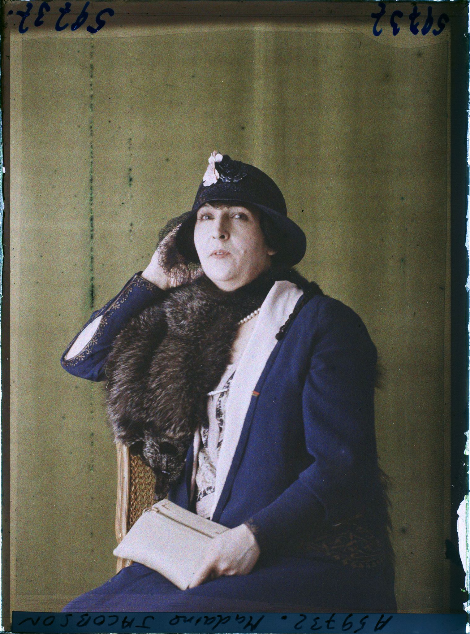 Image représentant https://musee-albert-kahn.s-museum.fr/home/NWQ2OTAwYzNmYjZlZTk1ZWQwODJmMjY4L2dlbmVyaWMtbm90aWNlLXRhYi9hdXRob3JpdHkvNjE3YTc5ZjVjZjhiODk2OGIzMzM3ZDIx/5d6900c3fb6ee95ed082f268/generic-notice-tab/authority/617a79ebcf8b8968b3336fab Madame Jacobson