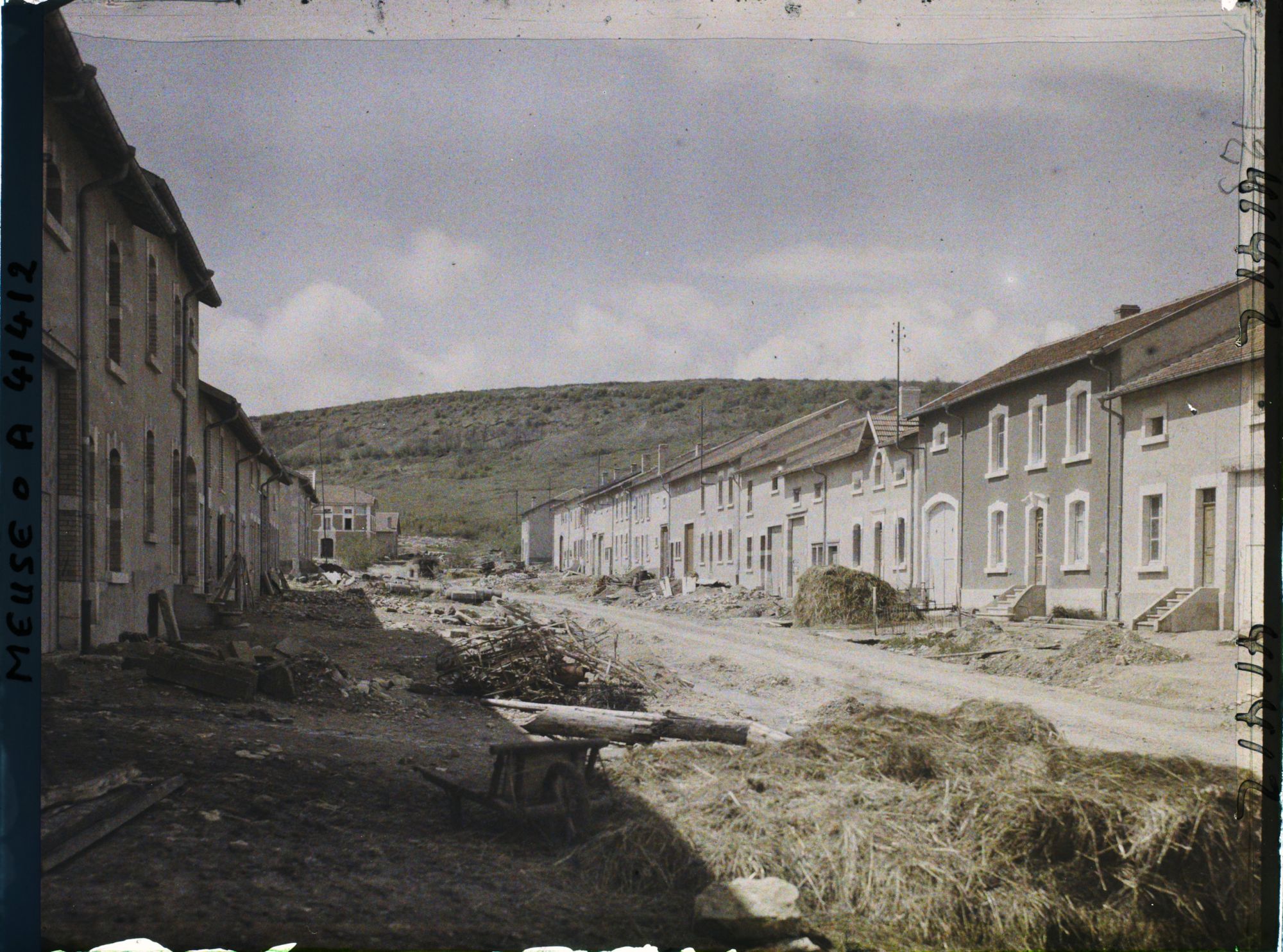 Image représentant France, Combres, Grande rue
