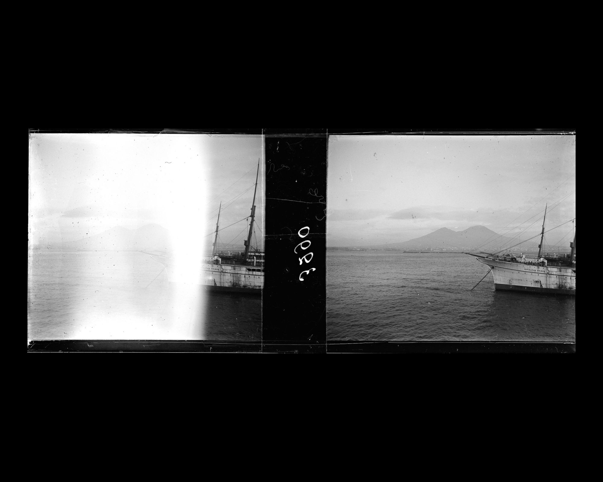 Image représentant Vue de la baie de Naples et du Vésuve prise depuis le Lützow