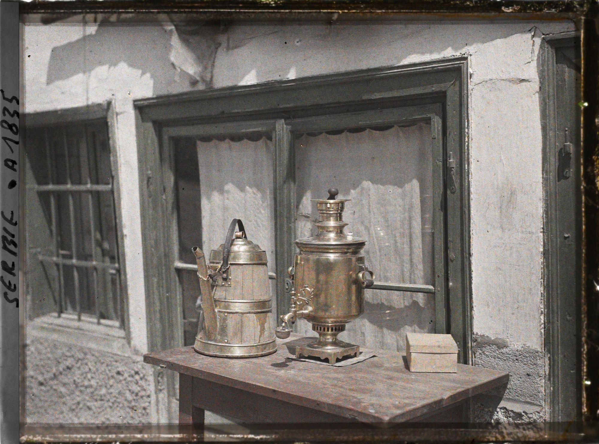 Image représentant Un samovar et un " kanta "