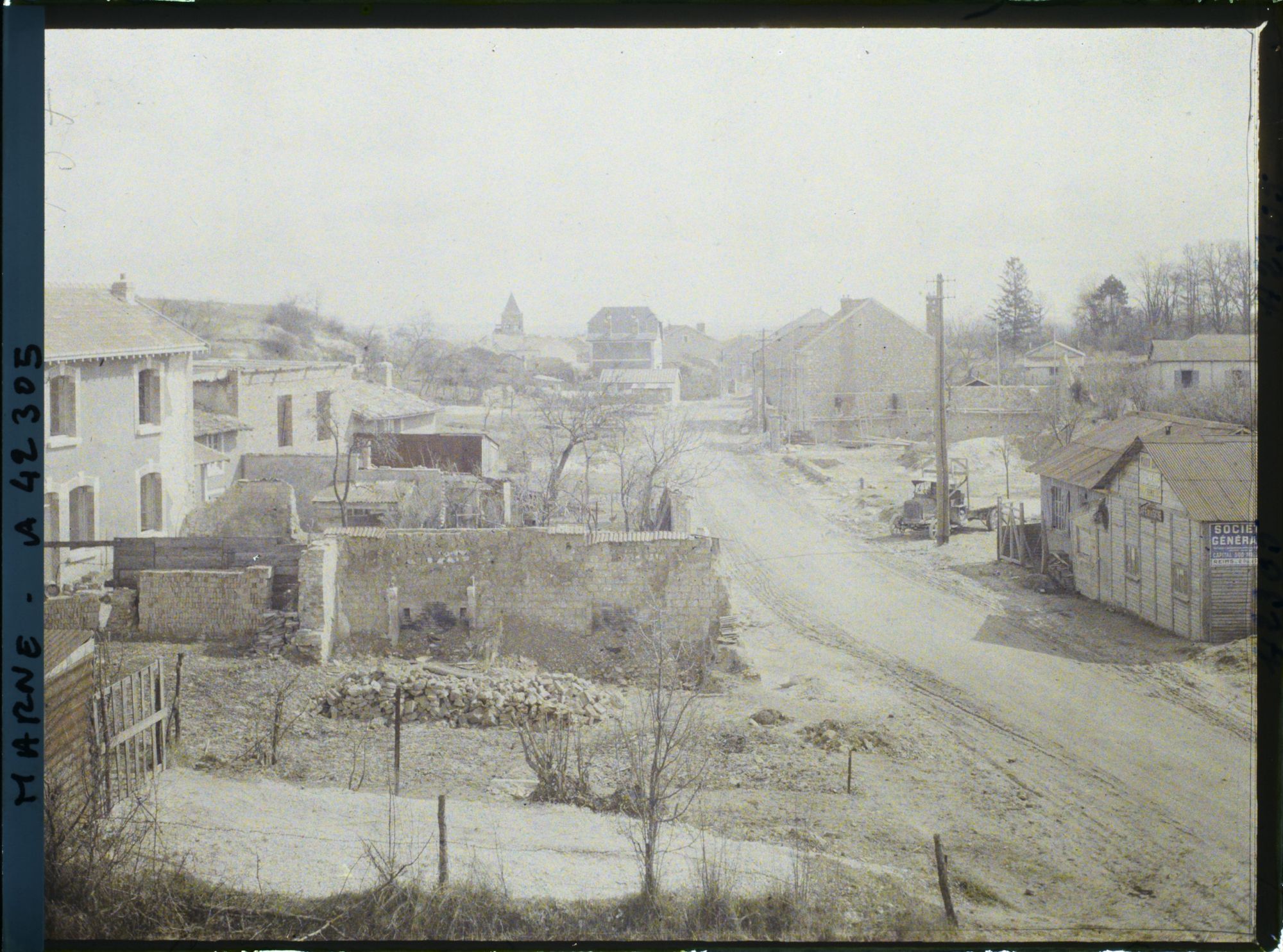 Image représentant France, Berru près Reims, Vue Générale