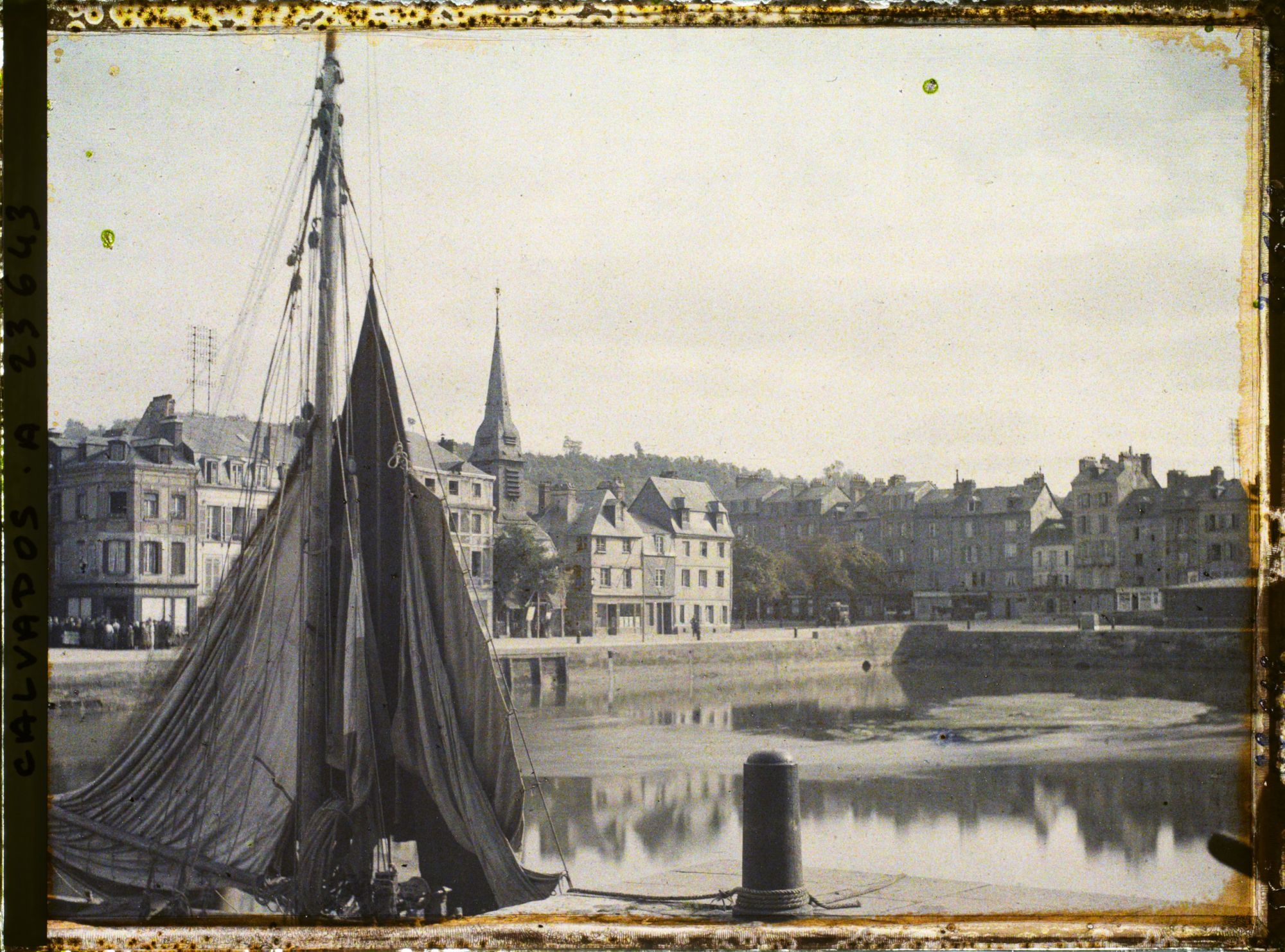 Image représentant Un coin du Vieux Bassin de l'ouest