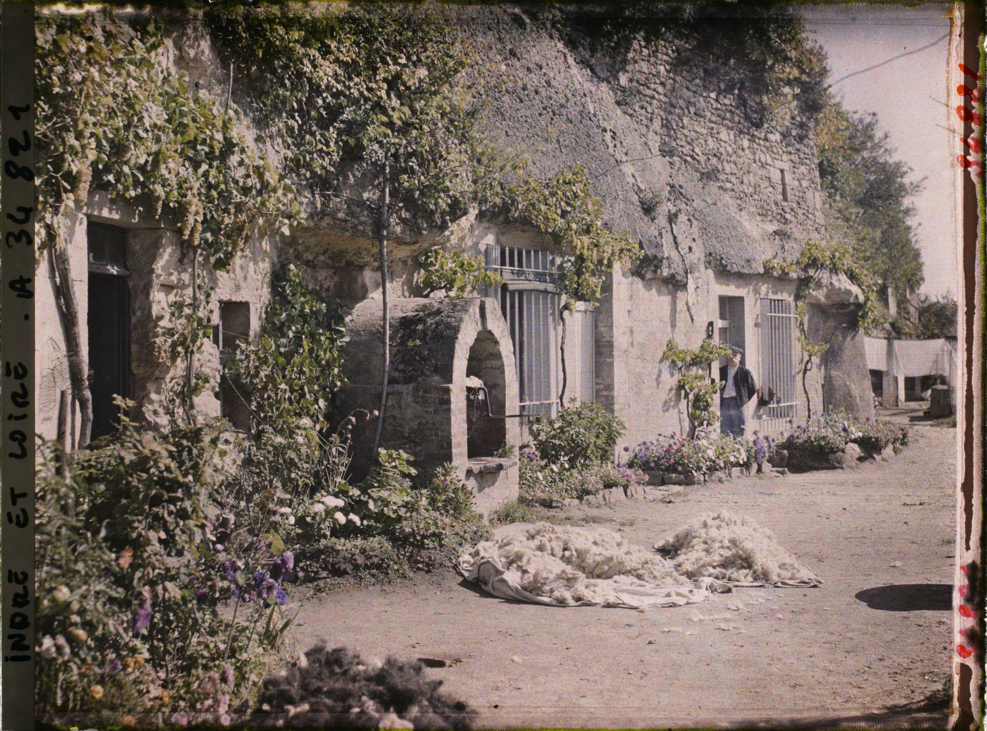 Image représentant Habitation troglodyte sur le sentier des Patys