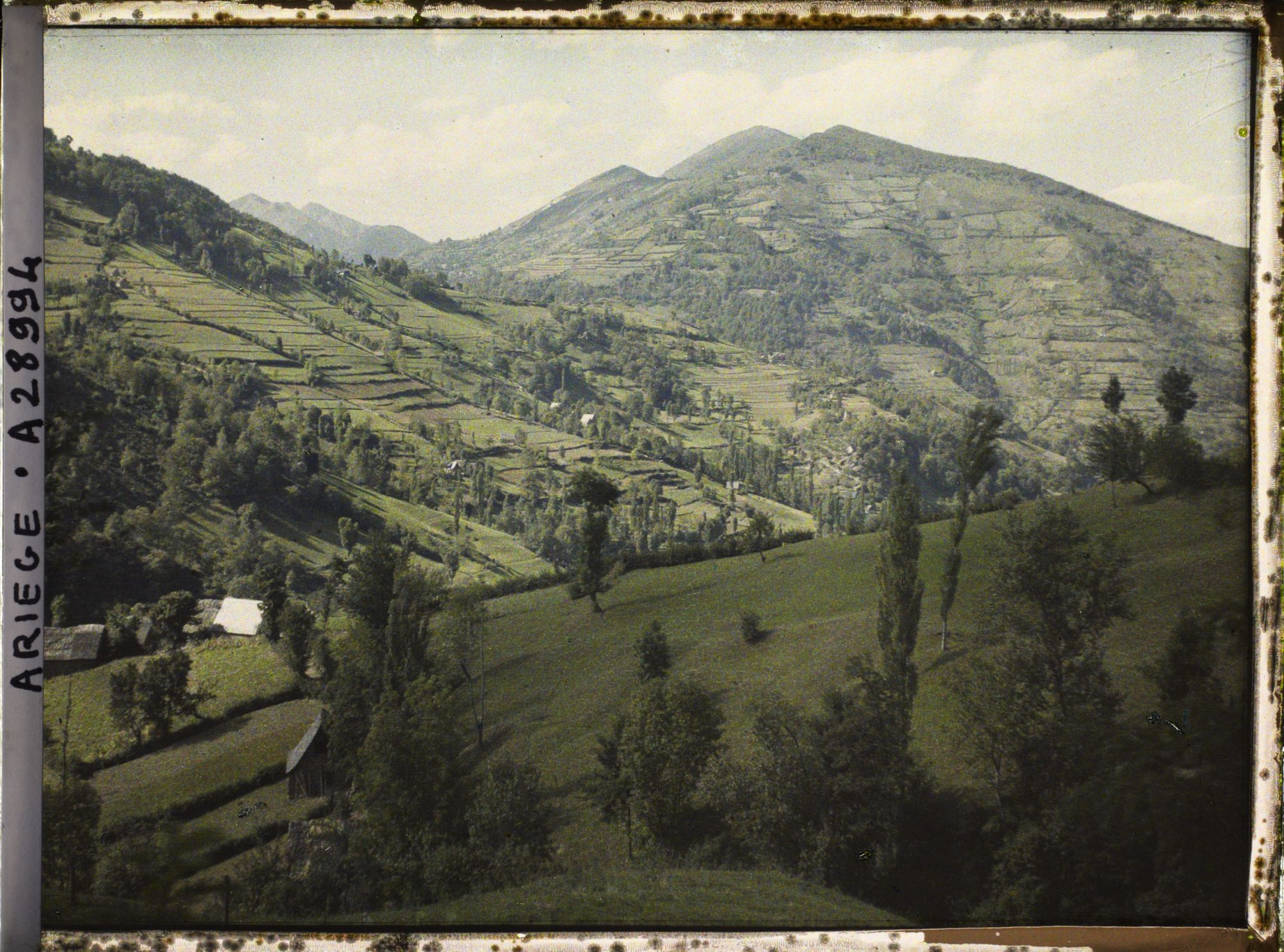 Image représentant La vallée de Bethmale vue du village de Samortein vers l'ouest