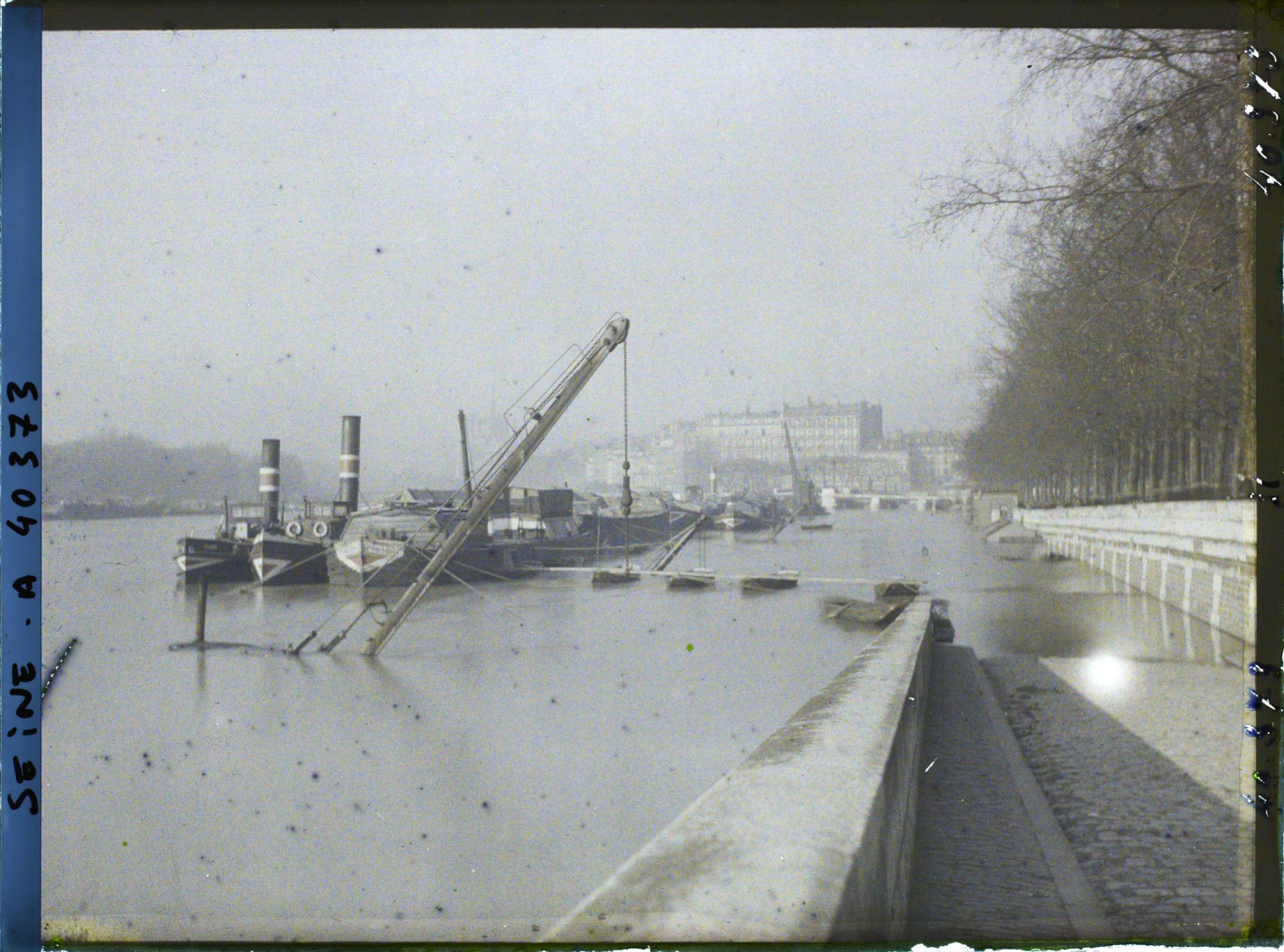 Image représentant La Seine en crue, port Henri IV