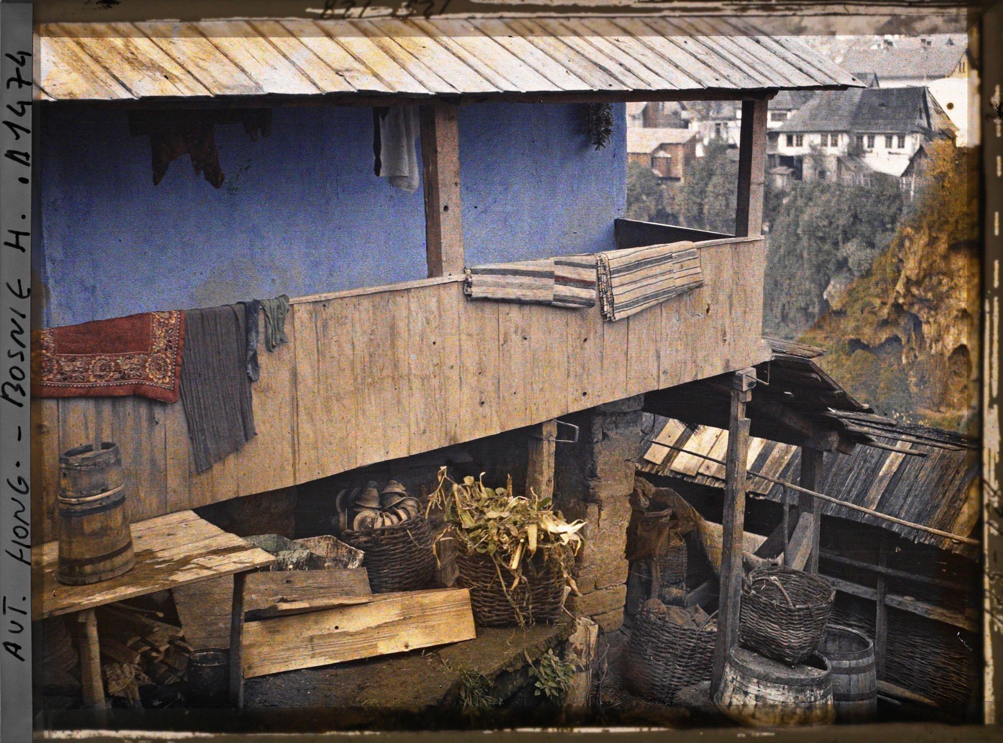 Image représentant Cour d'une maison de paysans à Jajce