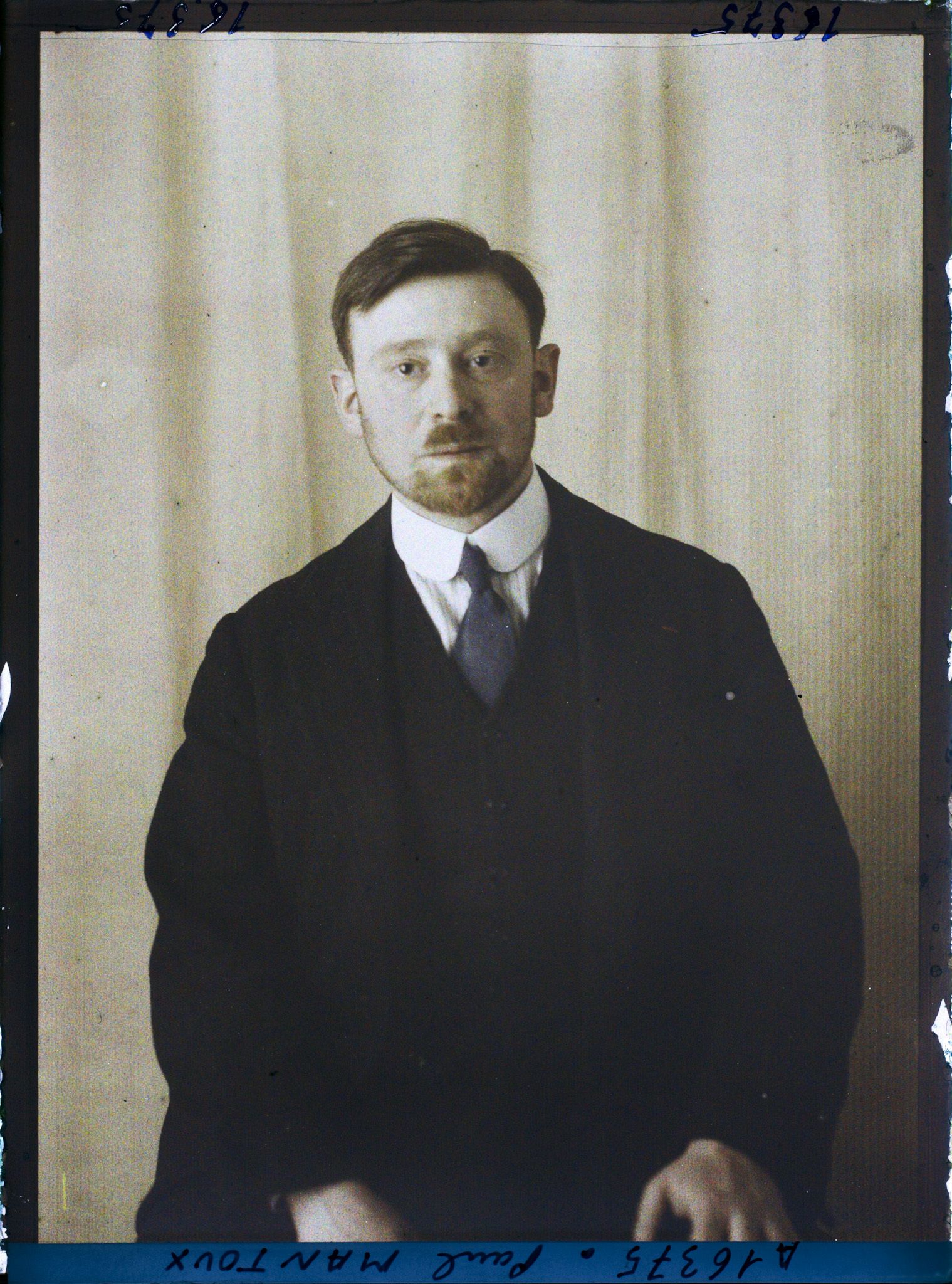 Image représentant Monsieur  https://musee-albert-kahn.s-museum.fr/home/NWQ2OTAwYzNmYjZlZTk1ZWQwODJmMjY4L2dlbmVyaWMtbm90aWNlLXRhYi9hdXRob3JpdHkvNjE3YTc5ZjVjZjhiODk2OGIzMzM3ZDIx/5d6900c3fb6ee95ed082f268/generic-notice-tab/authority/617a79ebcf8b8968b333732f Paul Mantoux