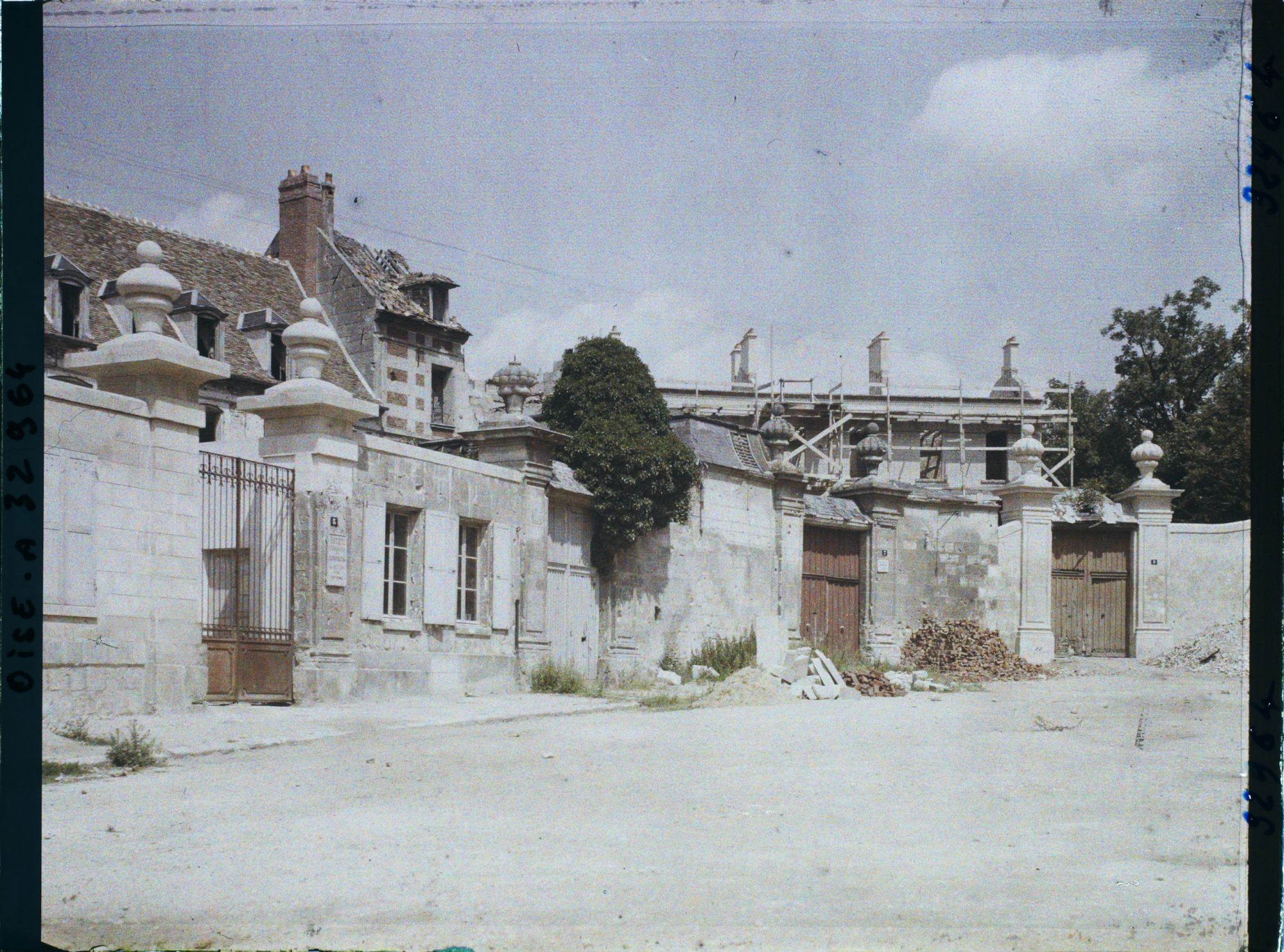 Image représentant France, Noyon, Aspect actuel de la Place du Parvis