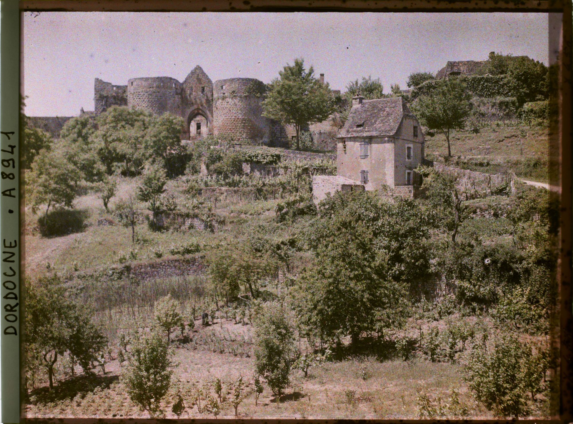 Image représentant France, Domme, Domme la porte des tours (fn 13e)