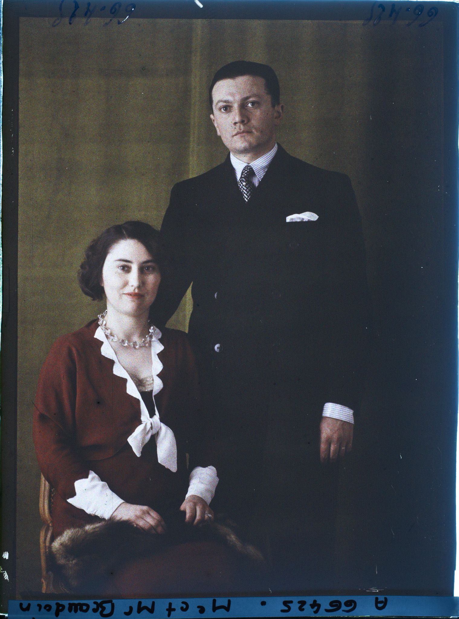 Image représentant https://musee-albert-kahn.s-museum.fr/home/NWQ2OTAwYzNmYjZlZTk1ZWQwODJmMjY4L2dlbmVyaWMtbm90aWNlLXRhYi9hdXRob3JpdHkvNjE3YTc5ZjVjZjhiODk2OGIzMzM3ZDIx/5d6900c3fb6ee95ed082f268/generic-notice-tab/authority/617a79ebcf8b8968b3336807 Monsieur Beaudouin et  https://musee-albert-kahn.s-museum.fr/home/NWQ2OTAwYzNmYjZlZTk1ZWQwODJmMjY4L2dlbmVyaWMtbm90aWNlLXRhYi9hdXRob3JpdHkvNjE3YTc5ZjVjZjhiODk2OGIzMzM3ZDIx/5d6900c3fb6ee95ed082f268/generic-notice-tab/authority/617a79ebcf8b8968b3336808 son épouse