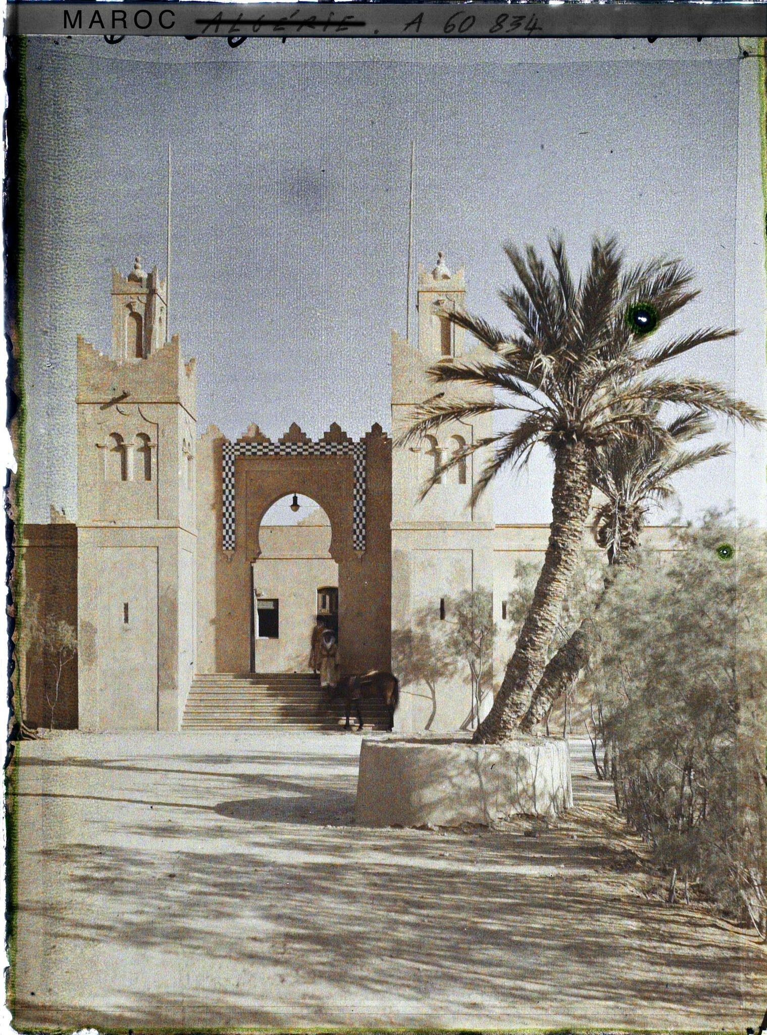 Image représentant L'entrée du Bureau arabe