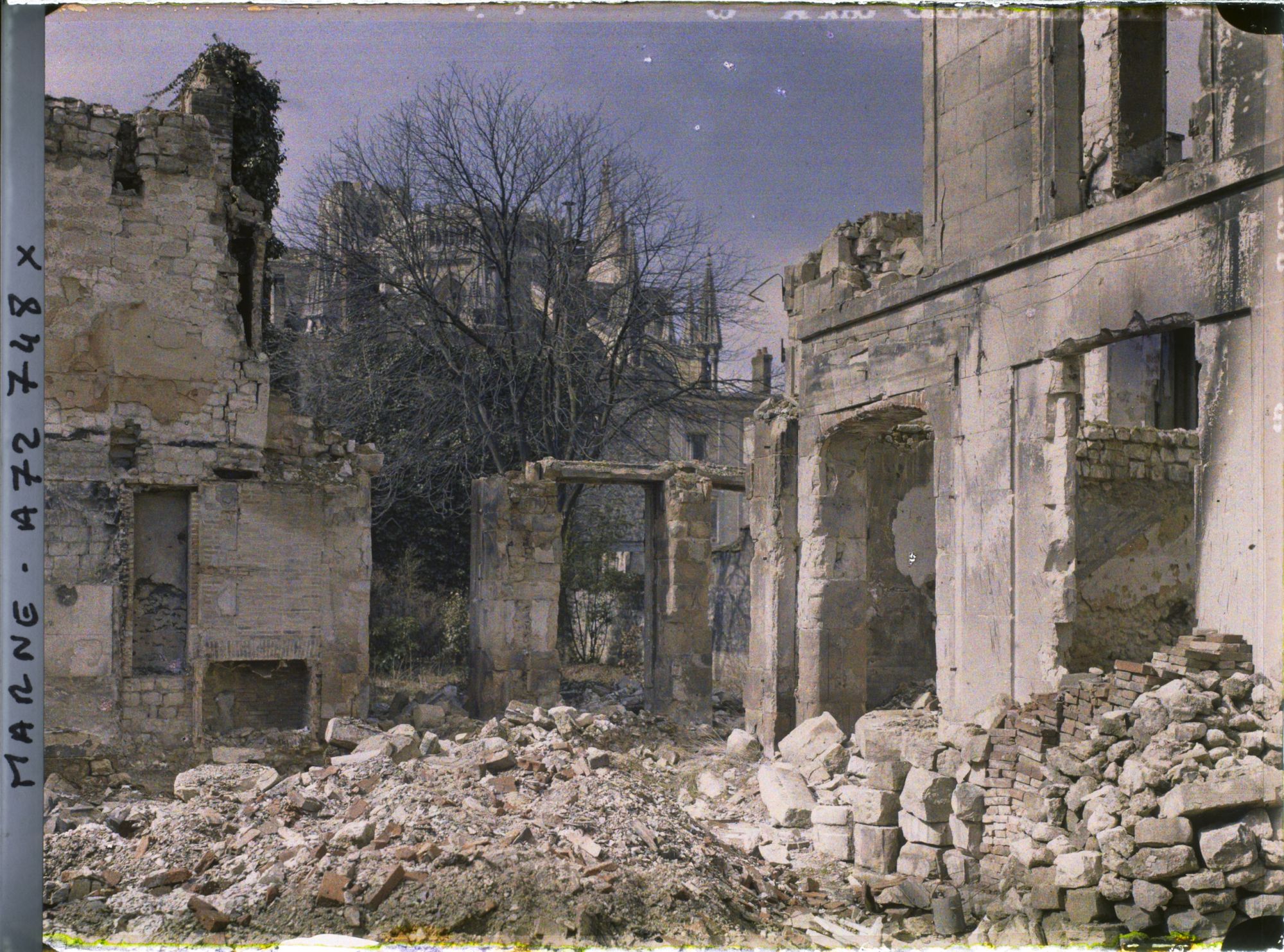 Image représentant Ruines d'une maison, rue Saint-Symphorien