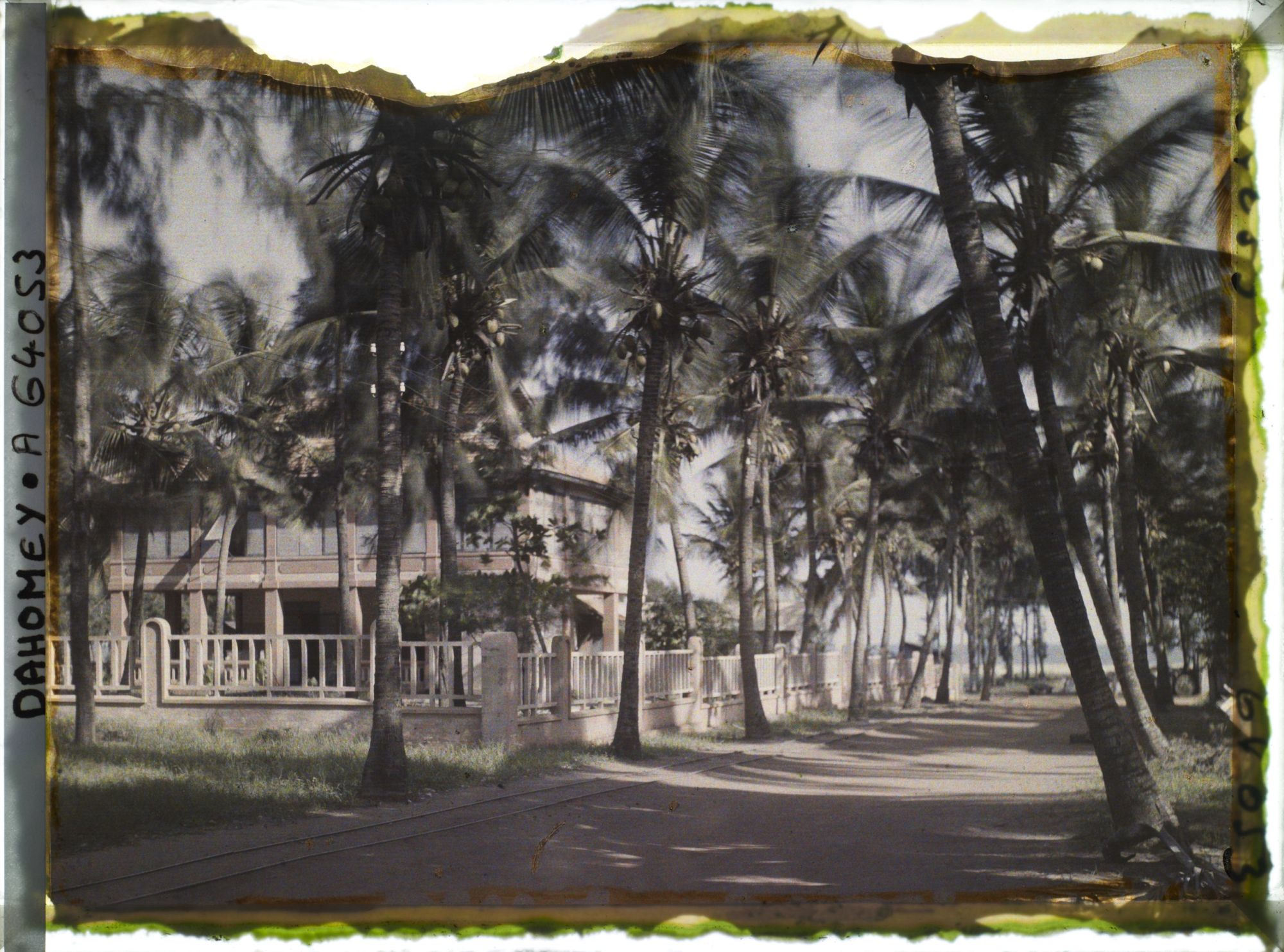 Image représentant L'avenue du Commissariat dans le quartier européen