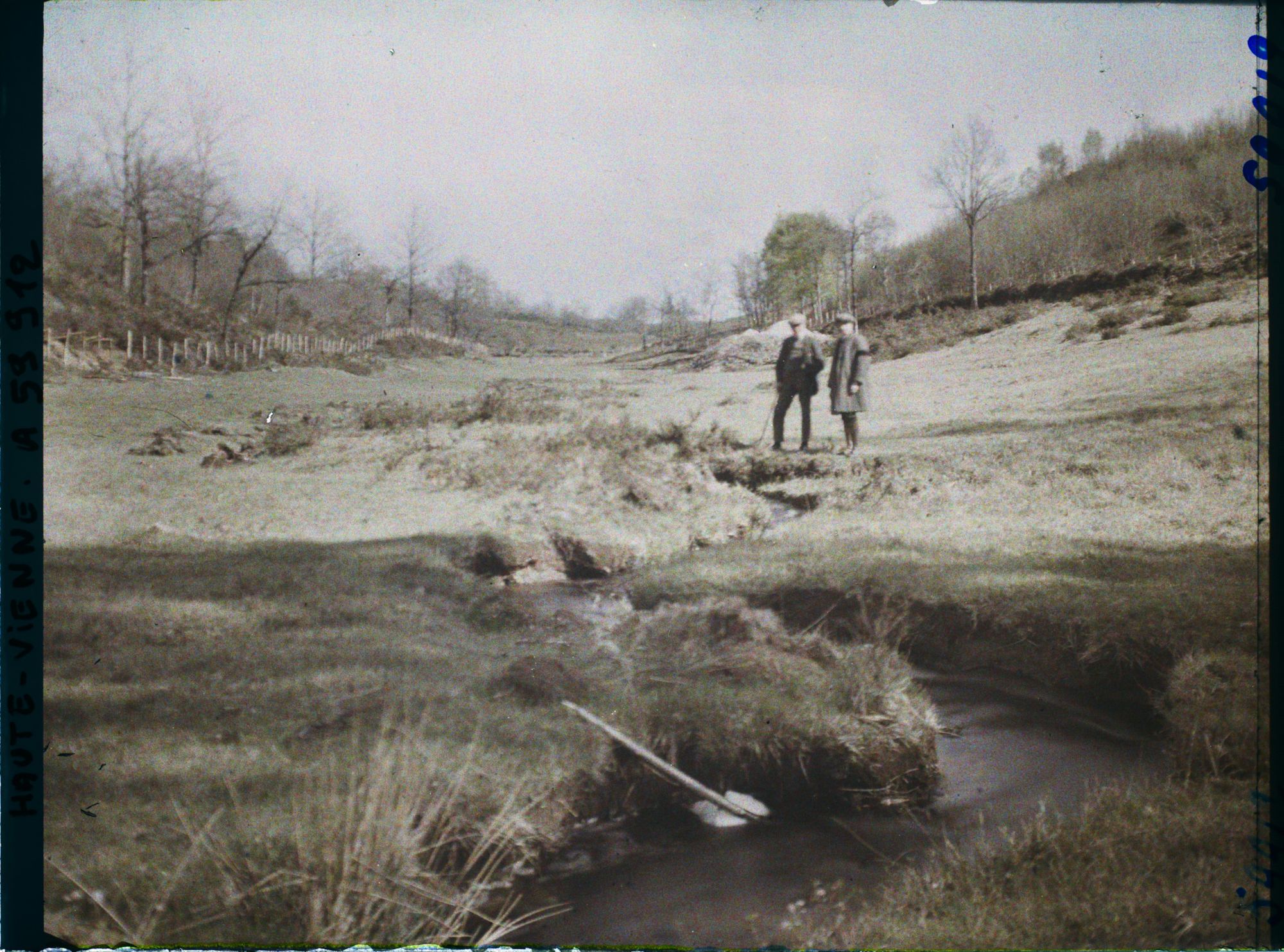 Image représentant France, La Bélie, Champ de lavage