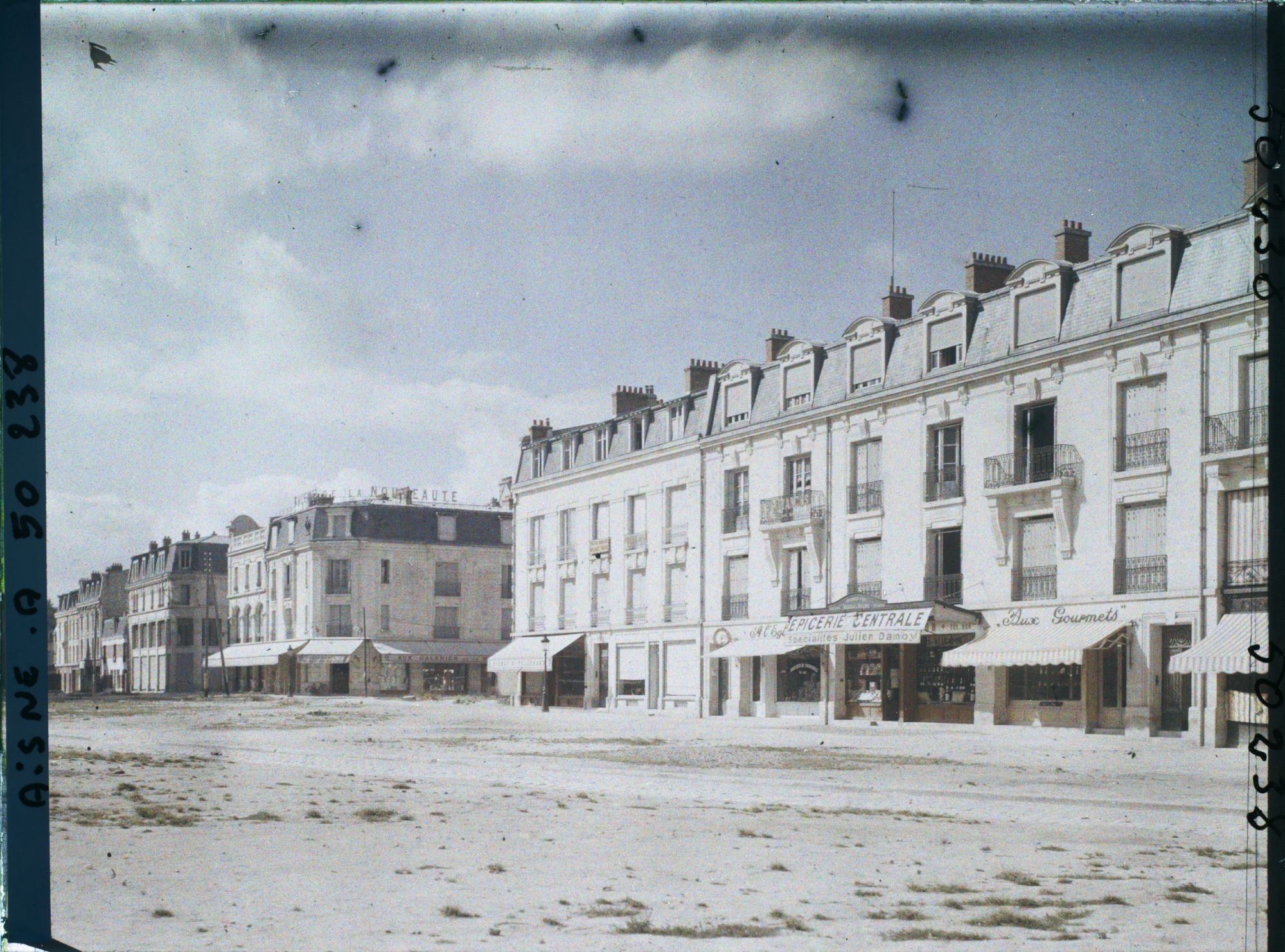Image représentant France, Soissons, Nouvelles Maisons place St Pierre