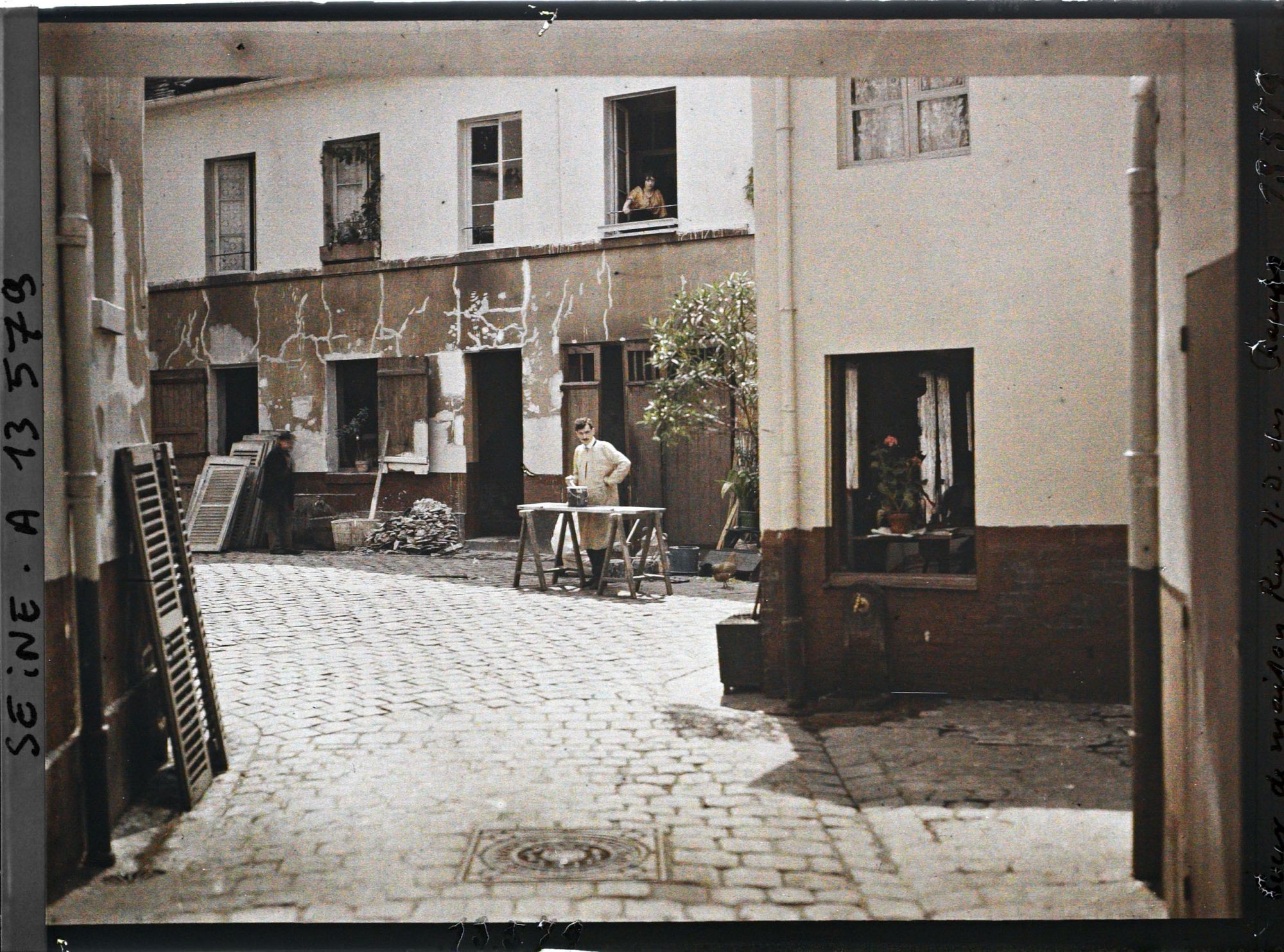 Image représentant Cour de maison rue Notre-Dame-des-Champs ?