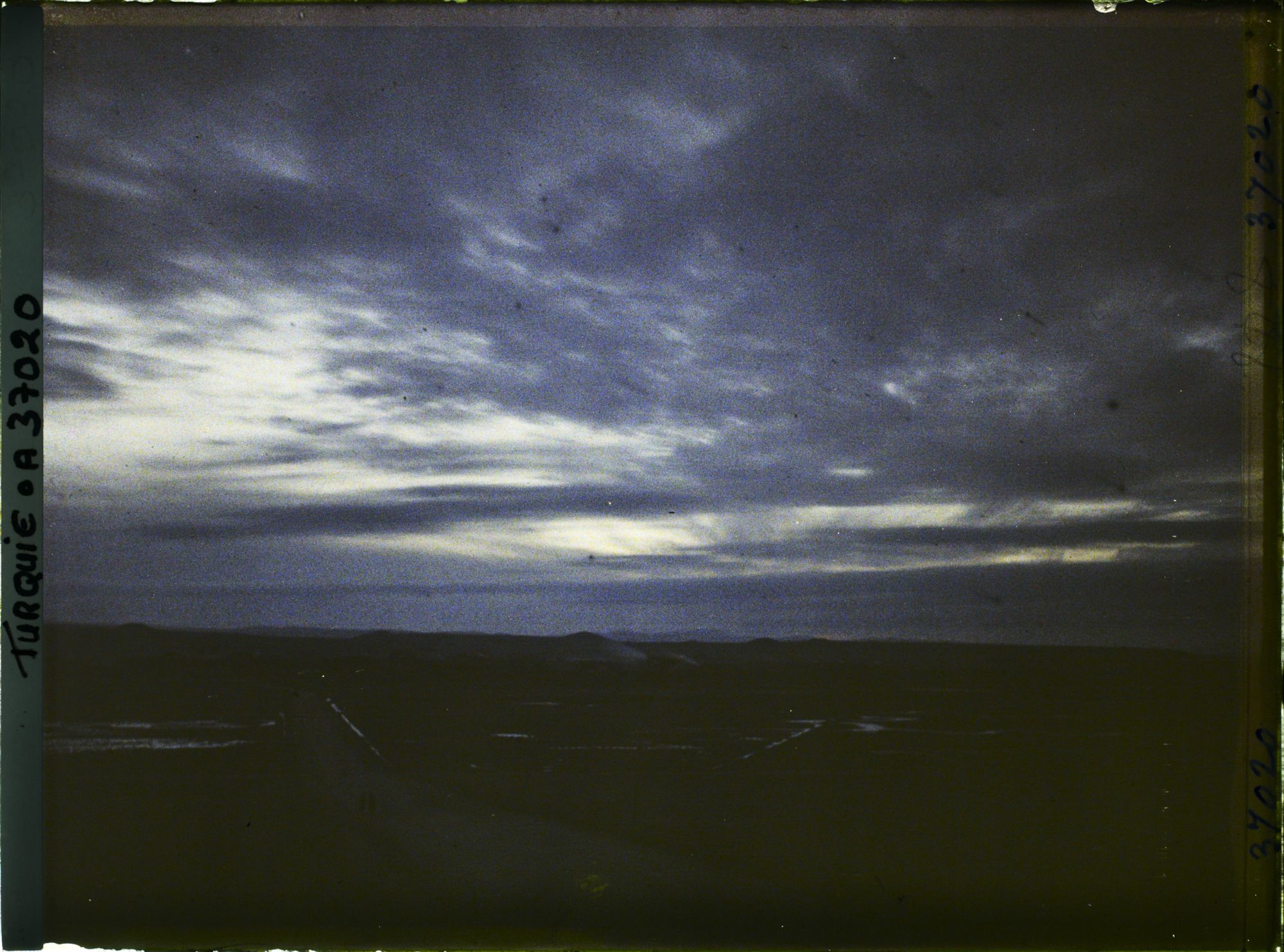 Image représentant Turquie, Angora, Coucher de Soleil sur la plaine d'Angora